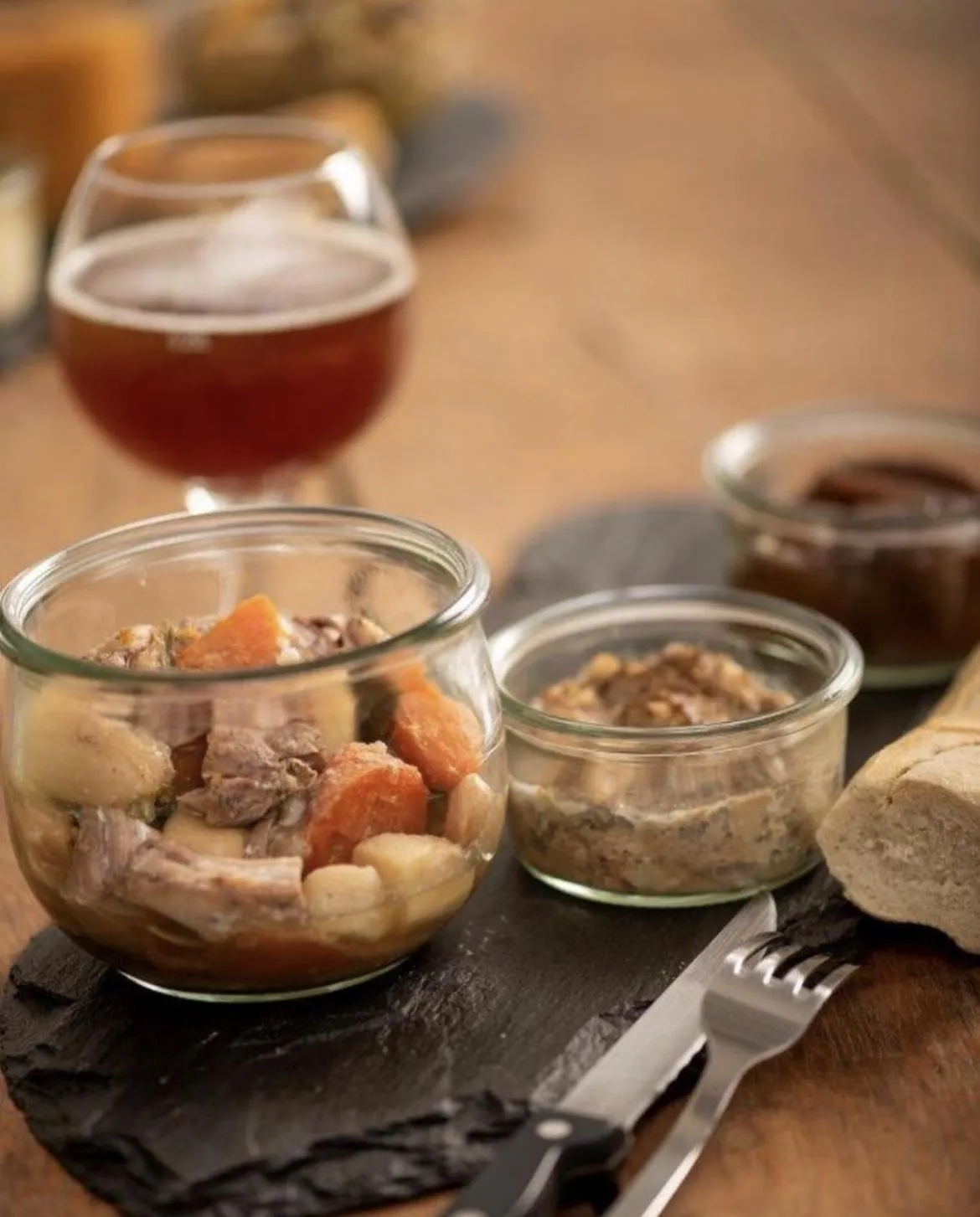 Restaurant/places to eat in Kyriad Niort-Espace MendesFrance