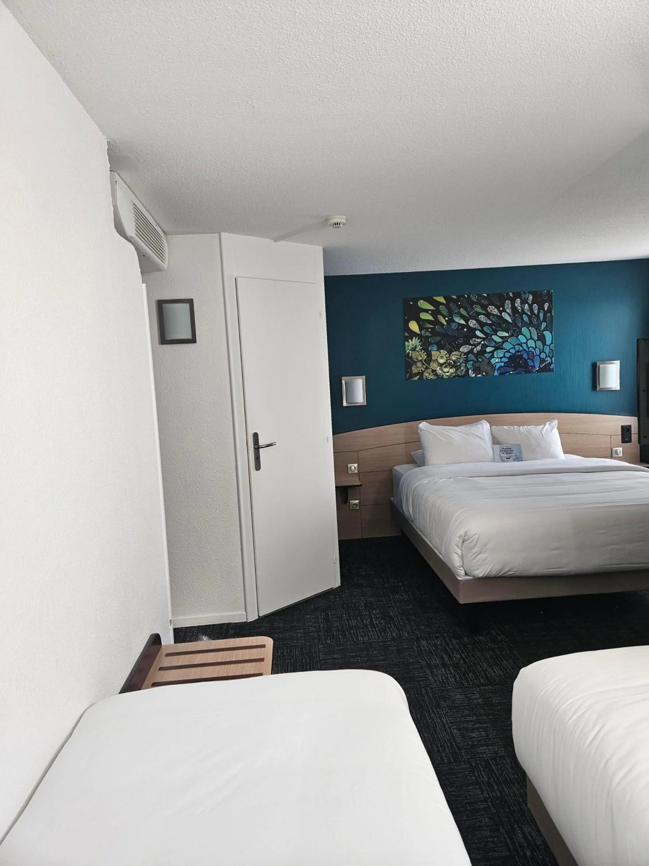 Family, Bed in Kyriad Niort-Espace MendesFrance