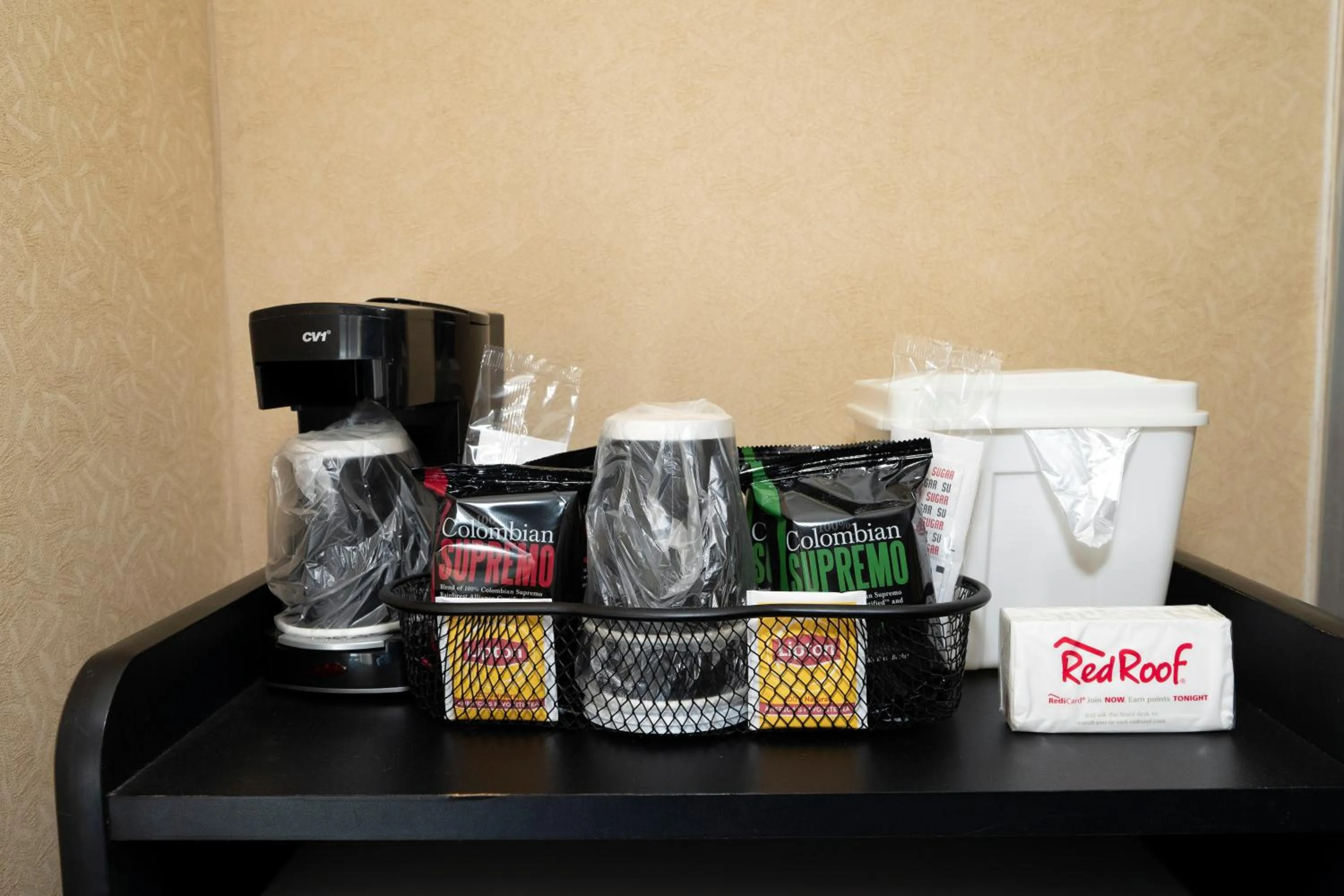 Photo of the whole room in Red Roof Inn and Suites Newark - University