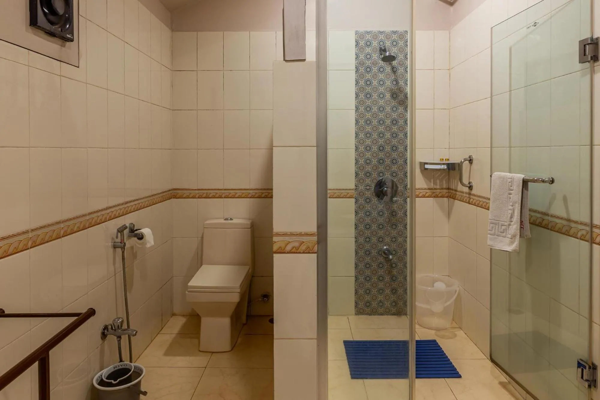 Shower in IL Palazzo Villas