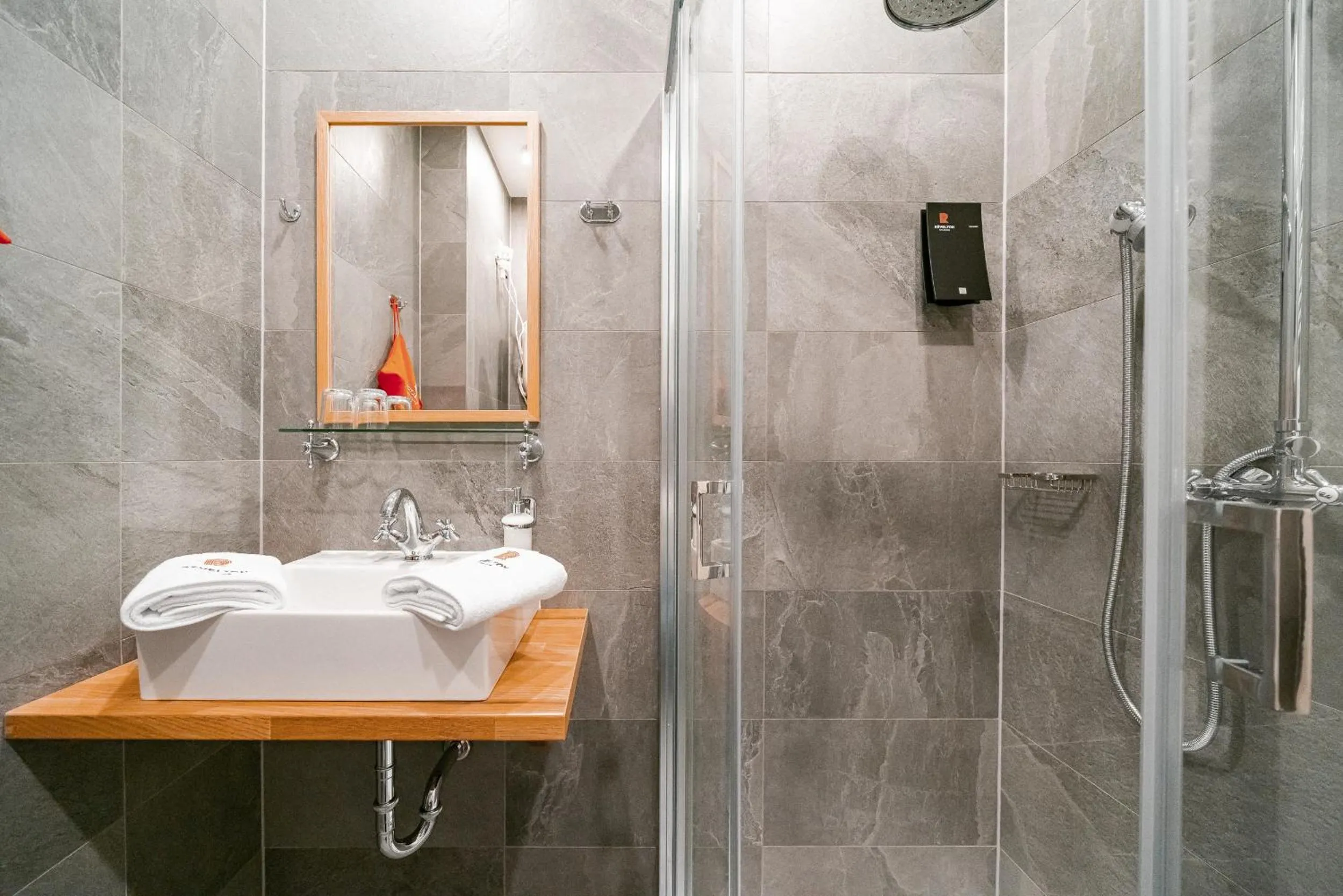 Shower in Revelton Studios Marianske Lazne