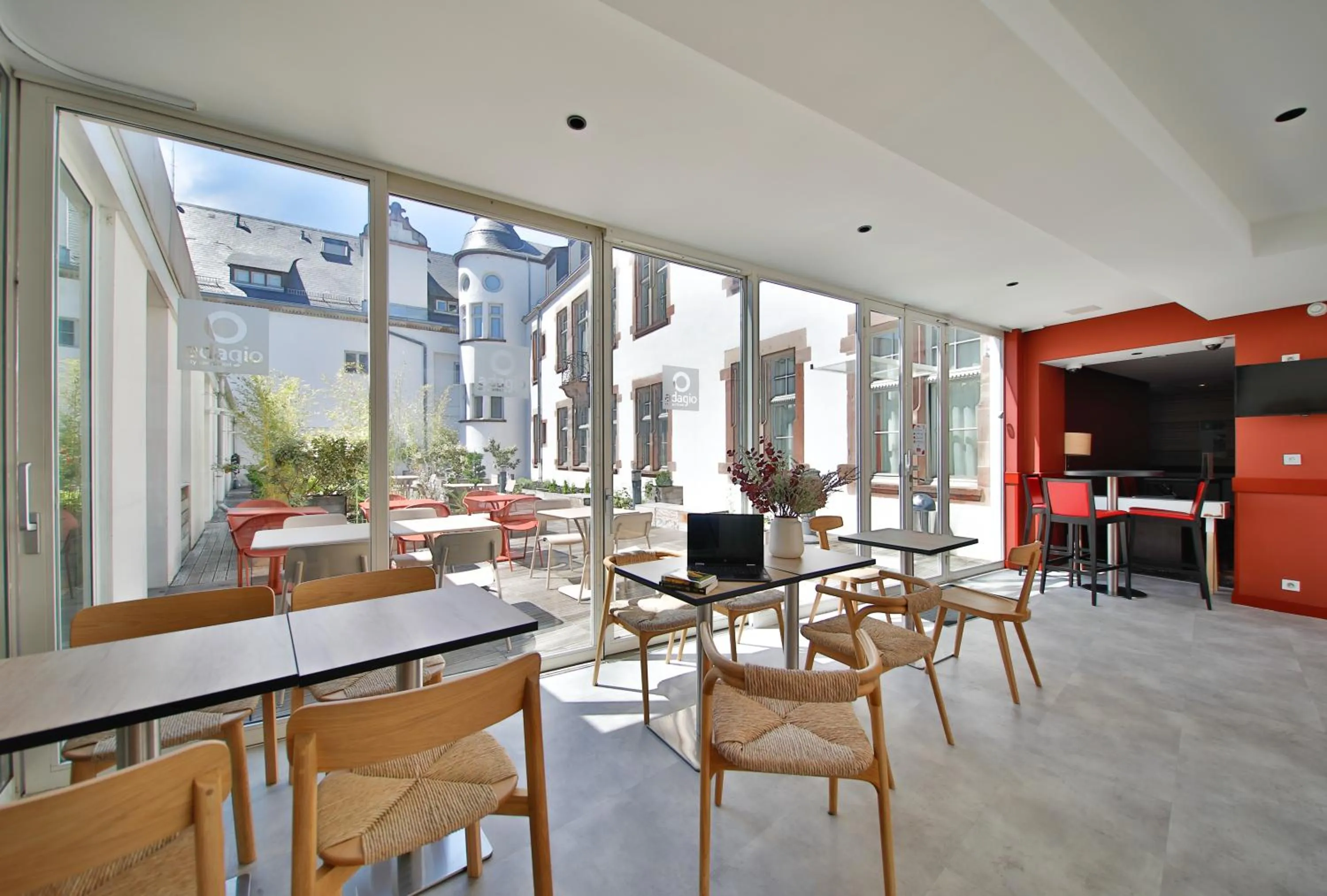 Property building in Aparthotel Adagio Strasbourg Place Kleber