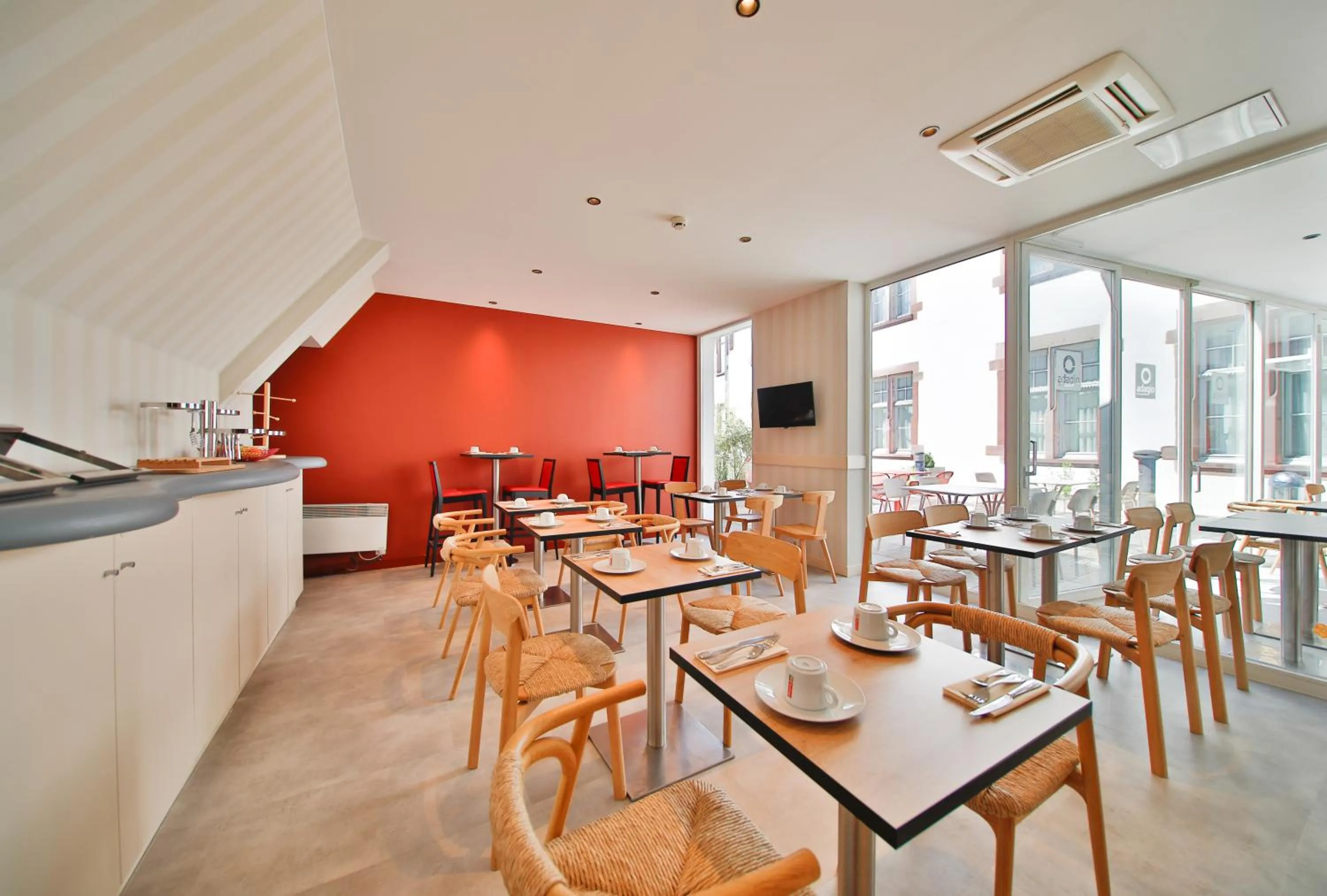 Breakfast in Aparthotel Adagio Strasbourg Place Kleber