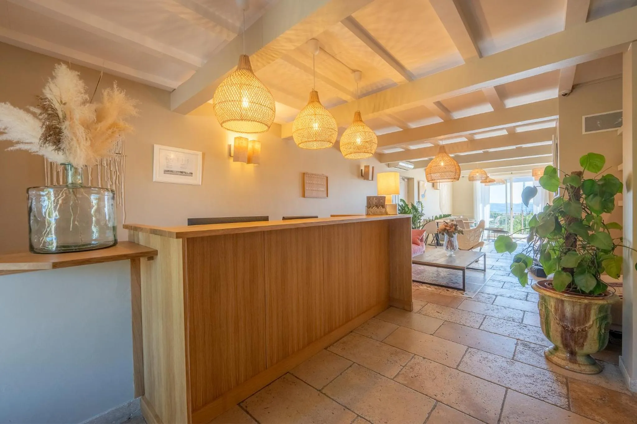 Lobby or reception in Hôtel Le Pré Saint Michel