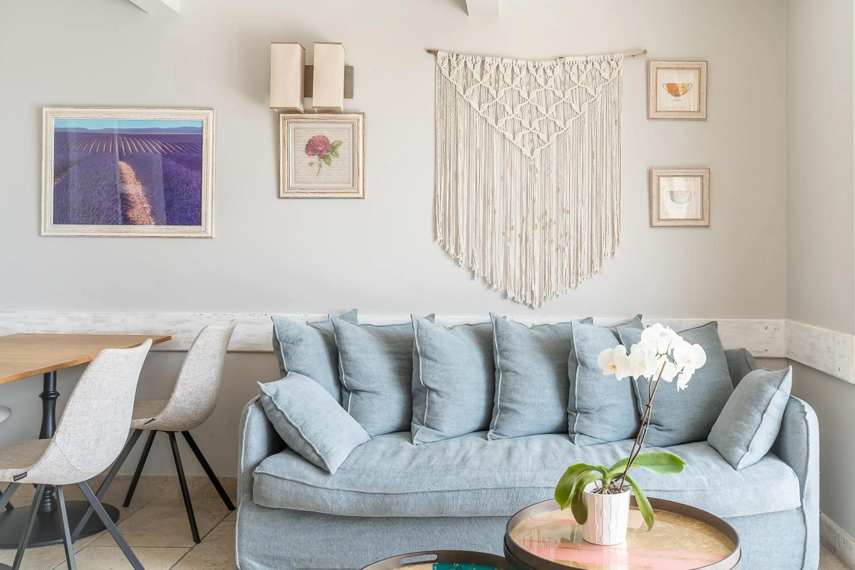 Lobby or reception in Hôtel Le Pré Saint Michel