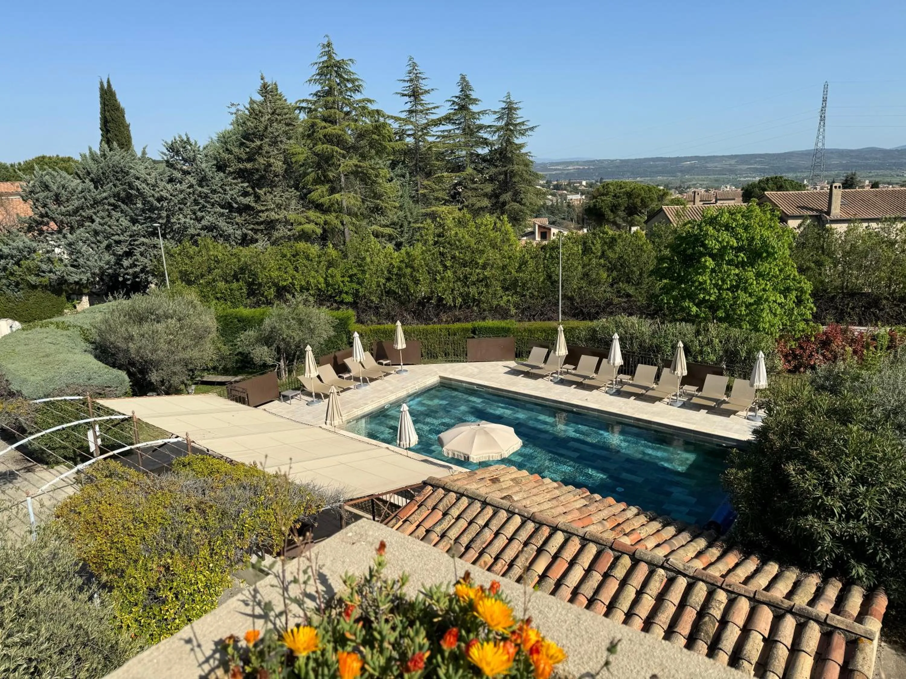 Swimming pool in Hôtel Le Pré Saint Michel