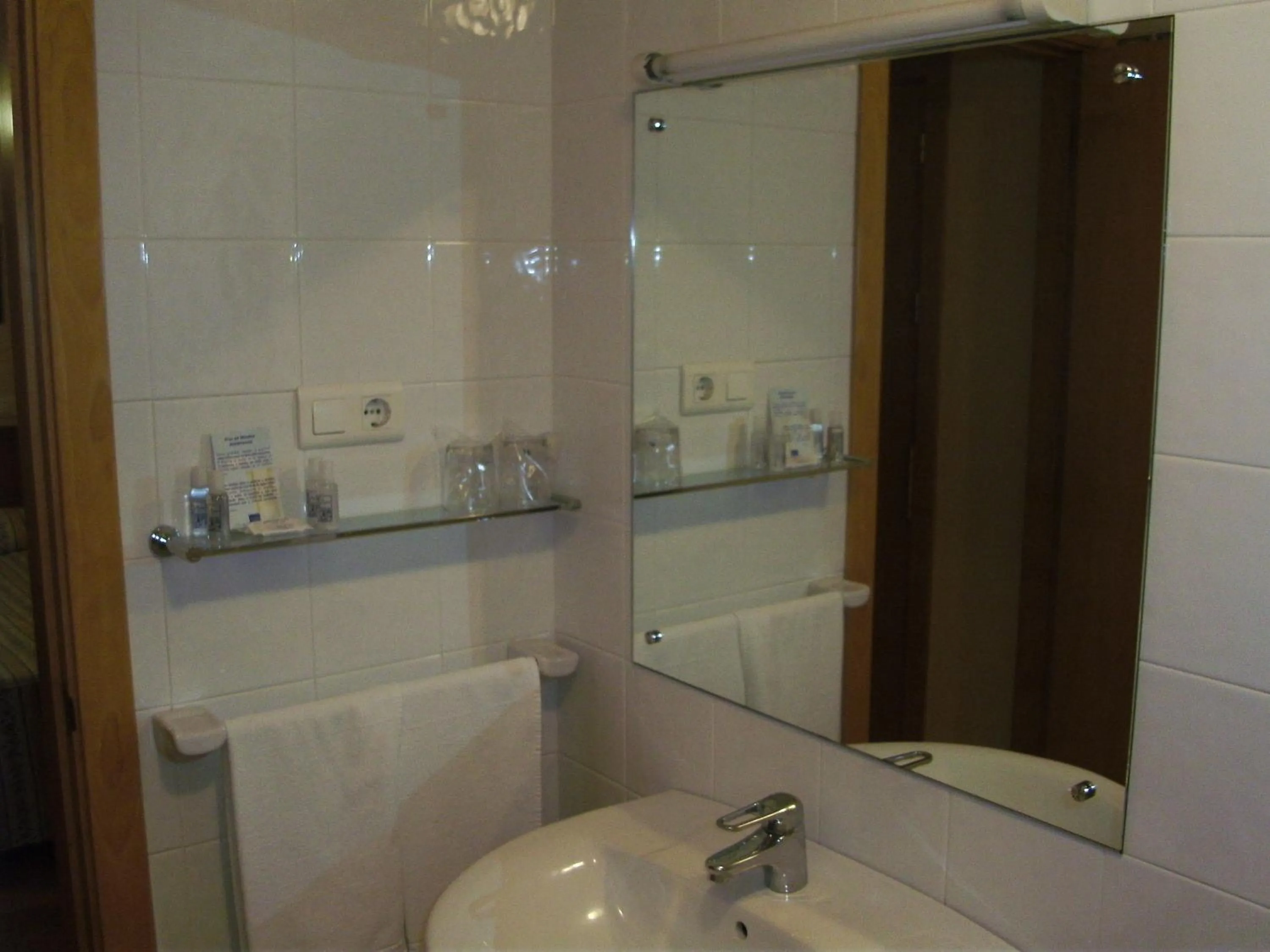 Bathroom in Hotel Marycielo