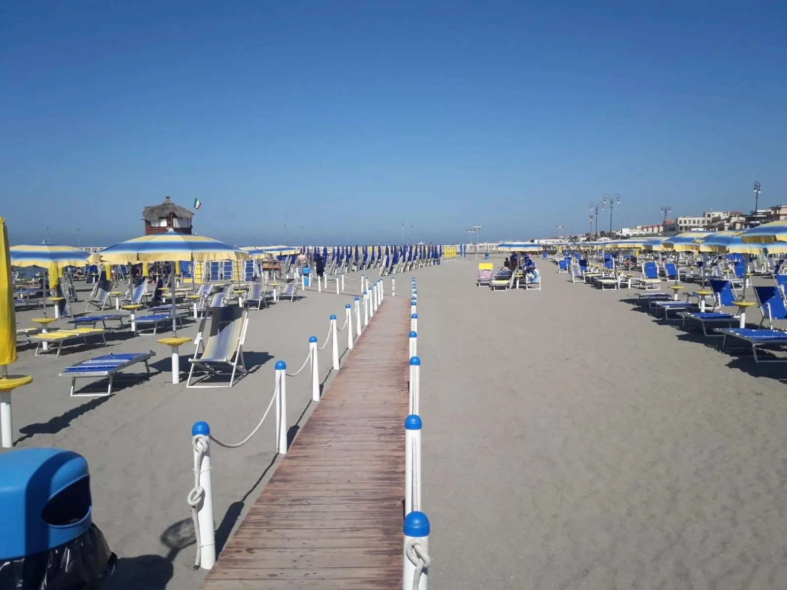 Beach in B&B Acquamarina