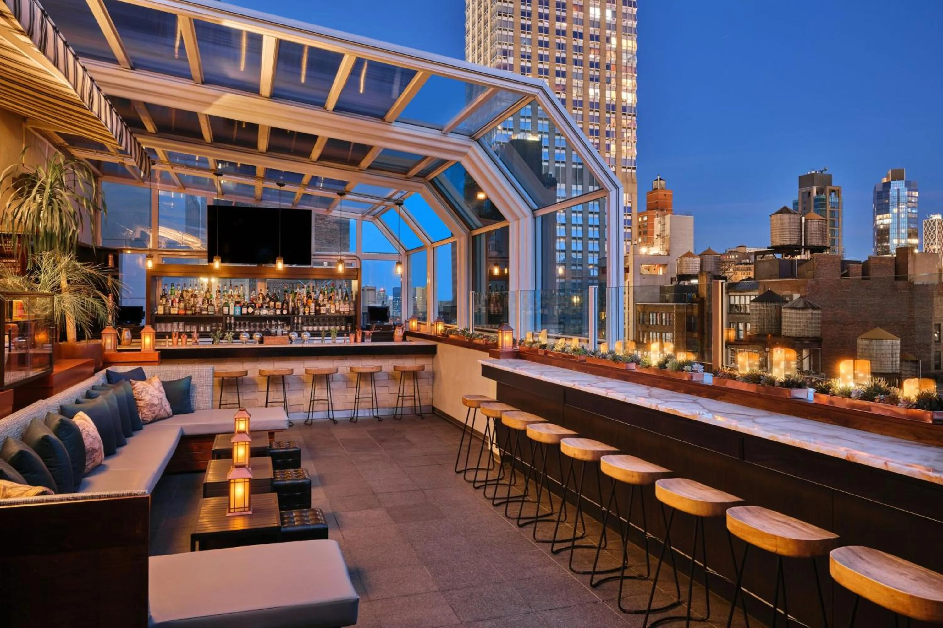 Lounge or bar in Marriott Vacation Club®, New York City 