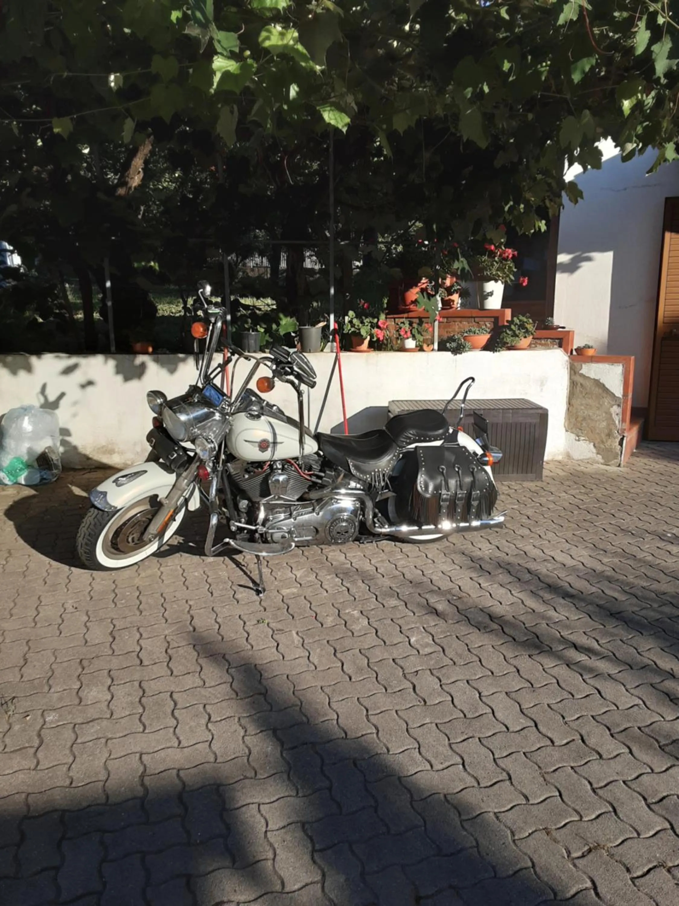 Parking in AceroRosso B&B