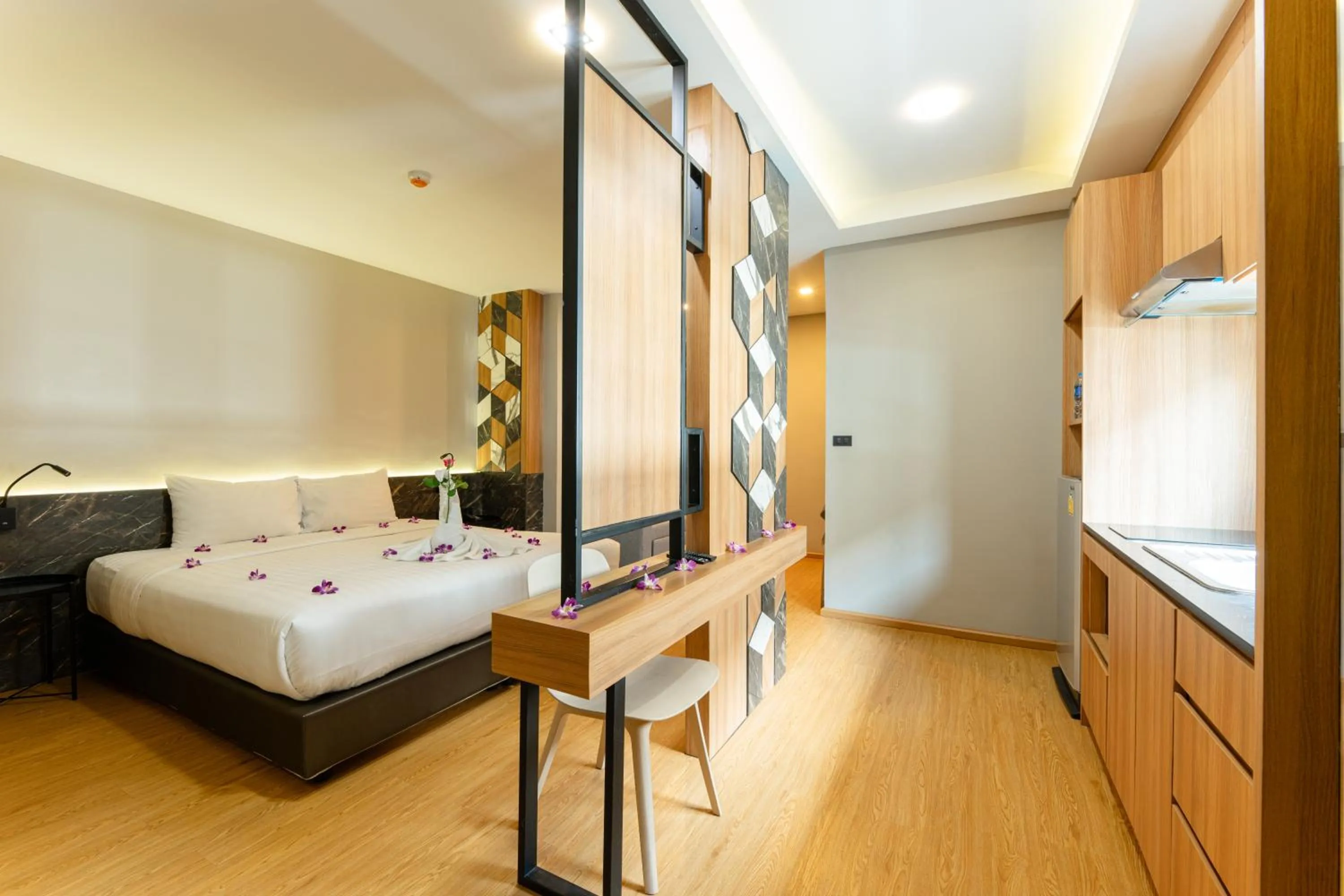 Bed in Sky Wave Patong
