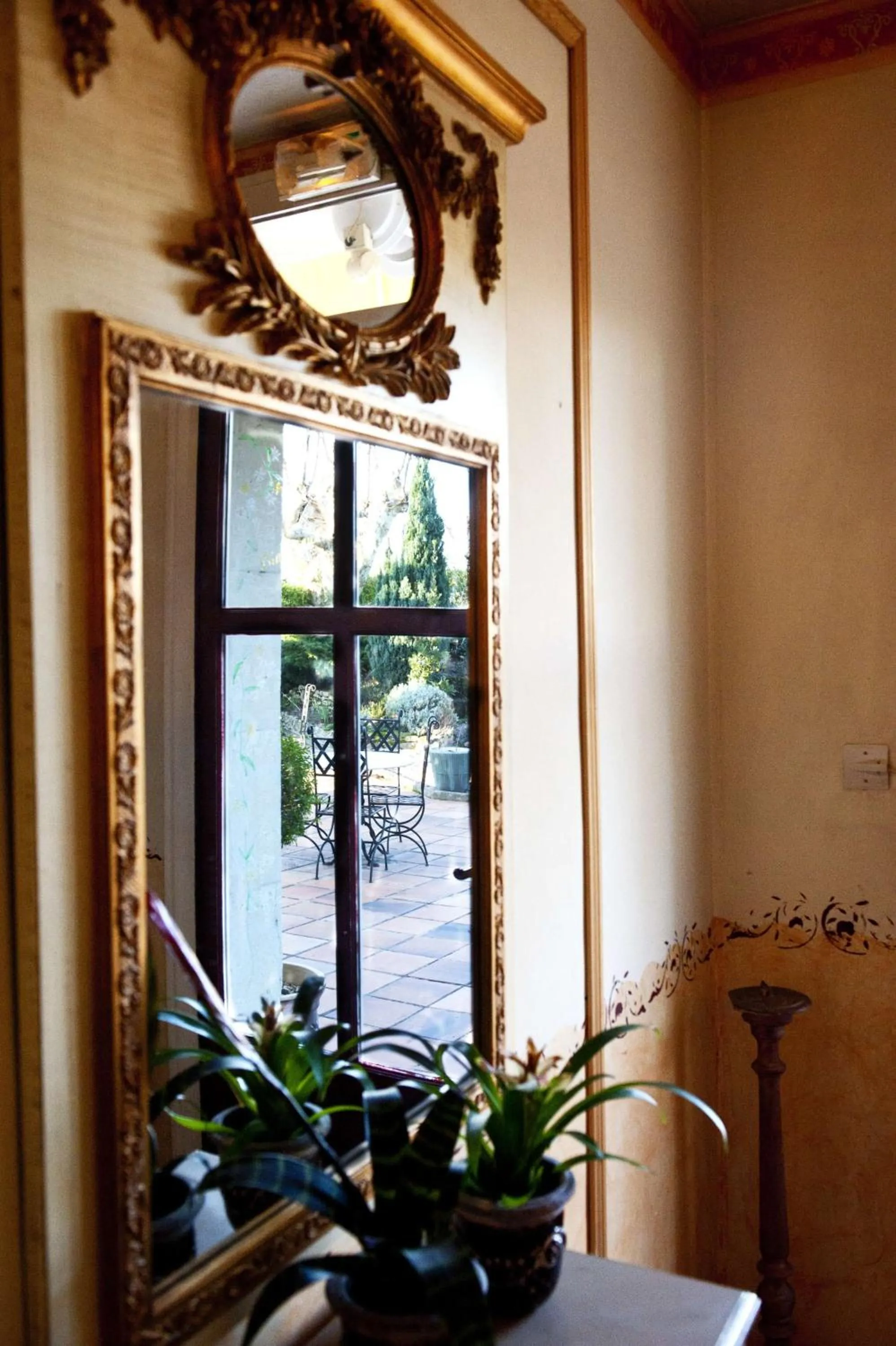 Decorative detail in Hôtel du Parc, Avignon Est, The Originals City,