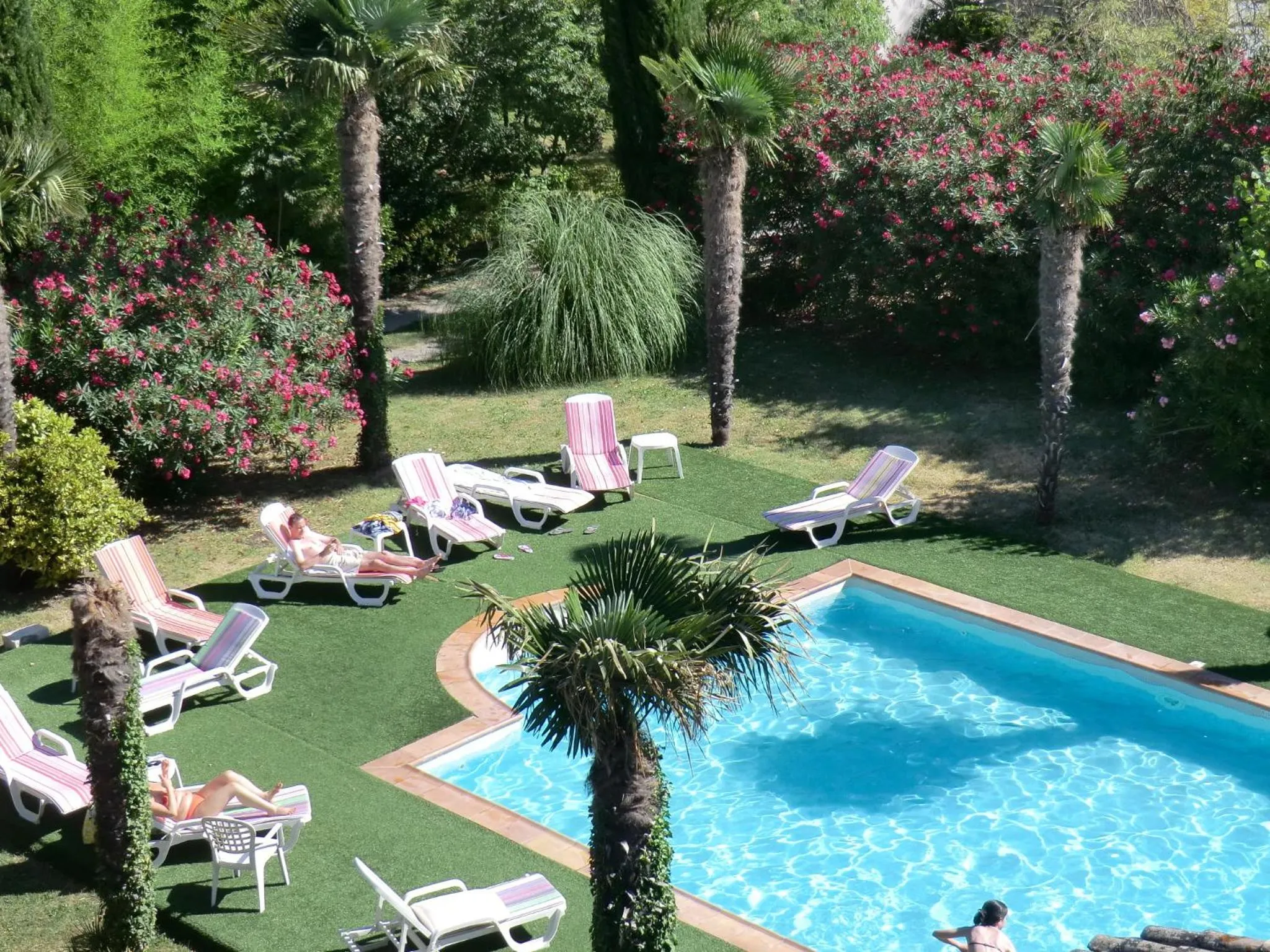 Pool view in Hôtel du Parc, Avignon Est, The Originals City,