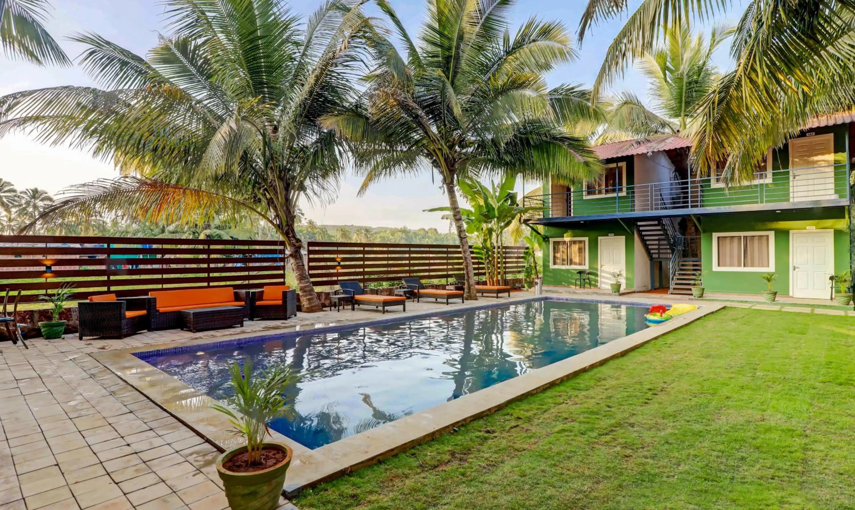 Swimming pool in Treebo Morjim Banyan Resort