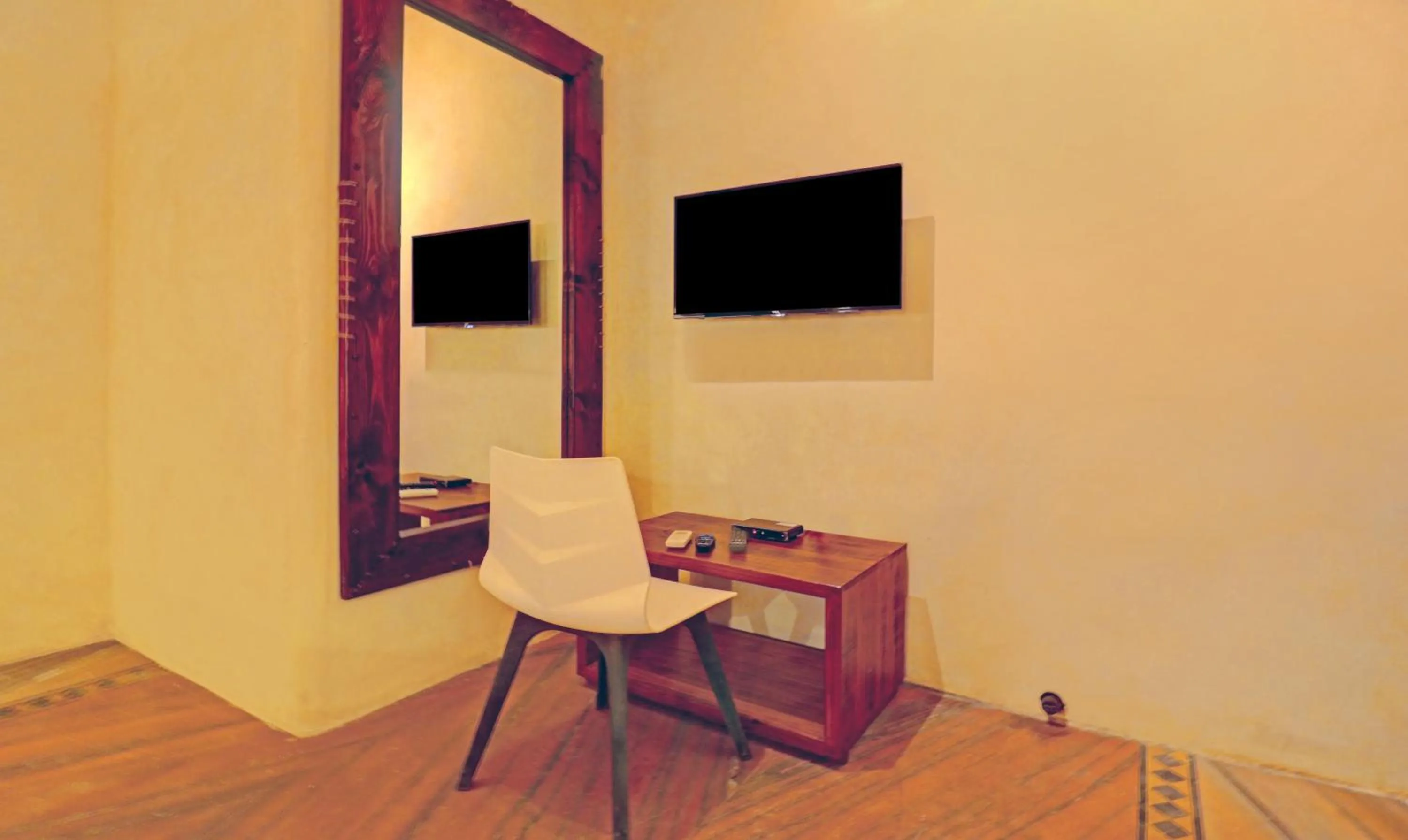 TV and multimedia in Treebo Morjim Banyan Resort