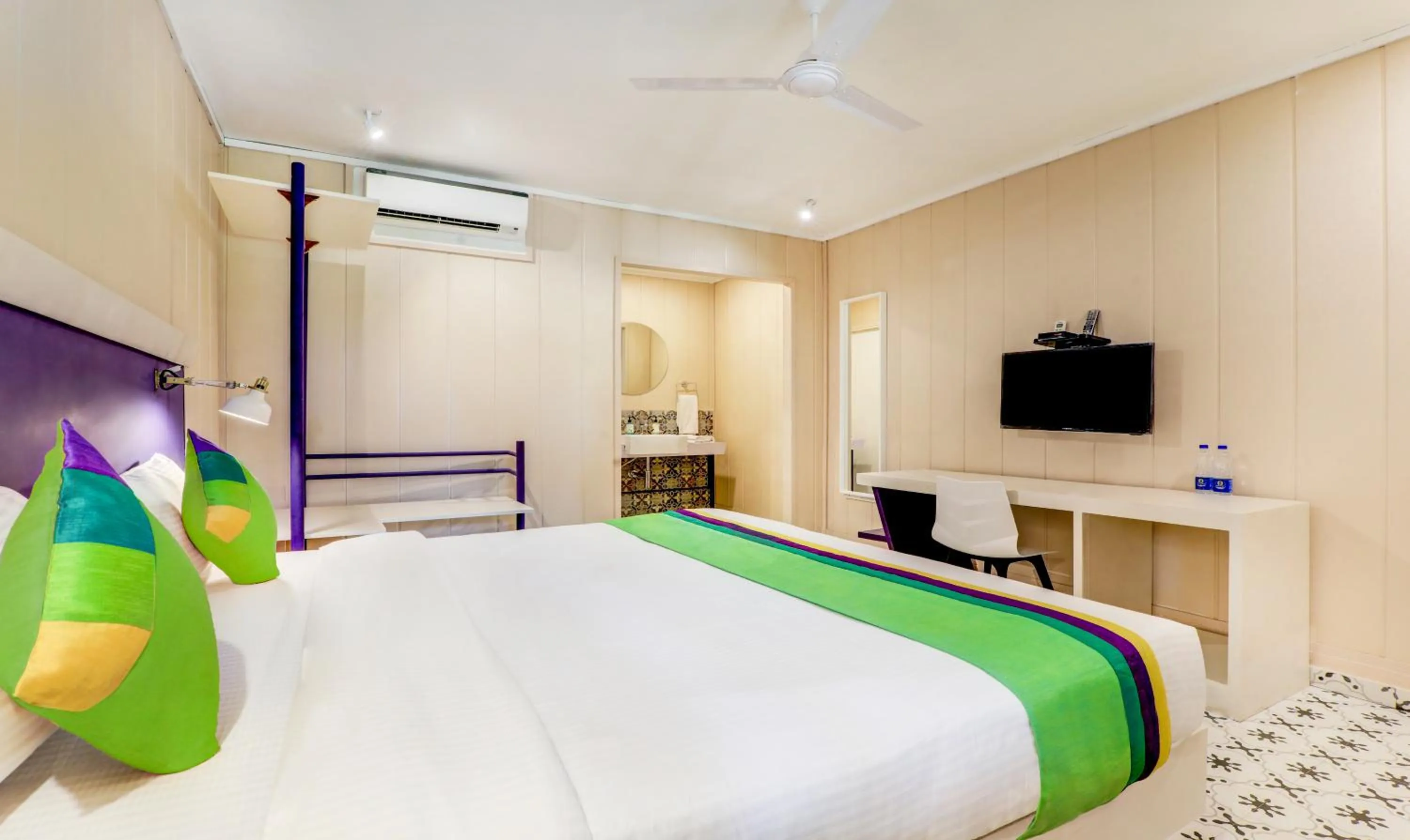 Bedroom, Bed in Treebo Morjim Banyan Resort