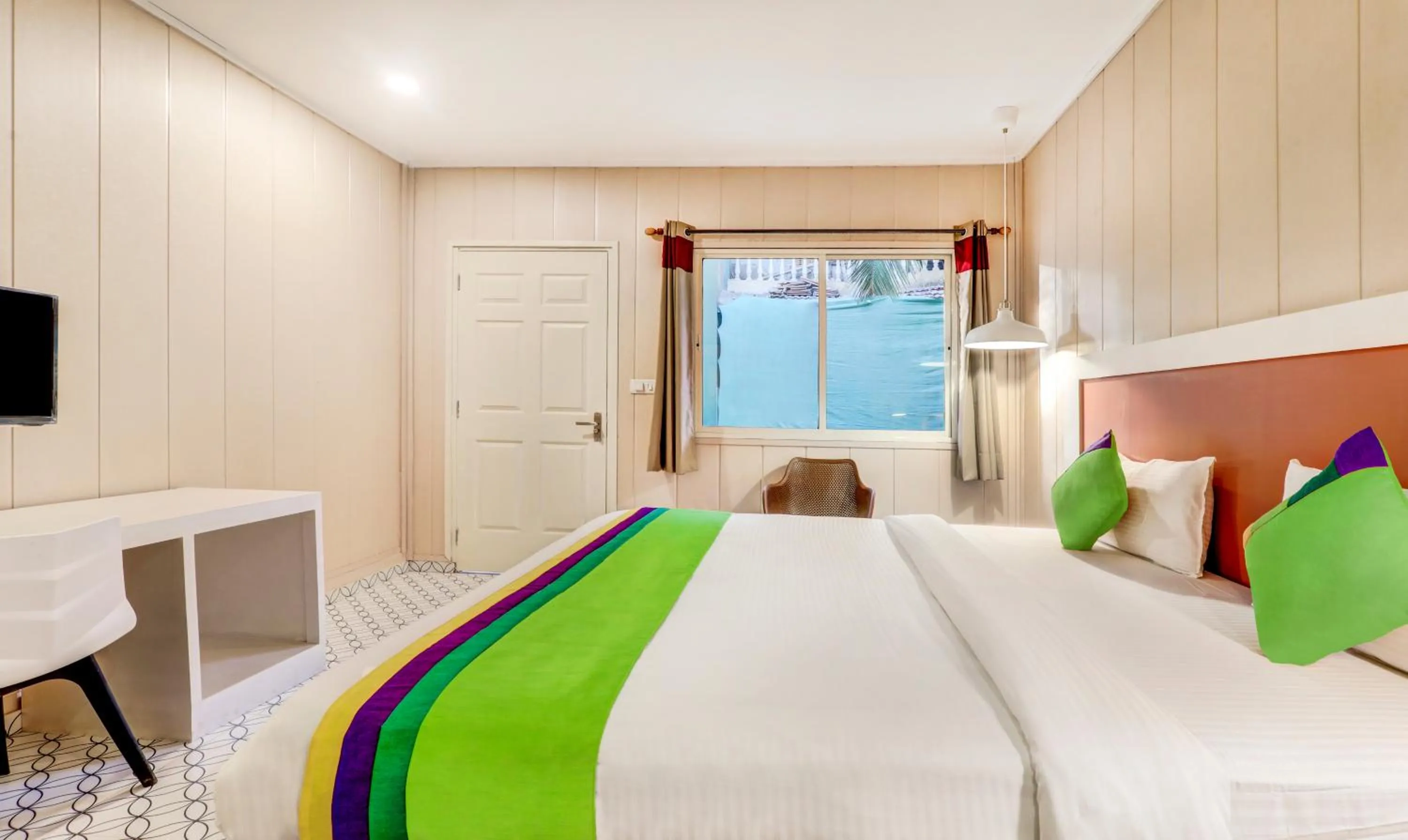 Bedroom, Bed in Treebo Morjim Banyan Resort