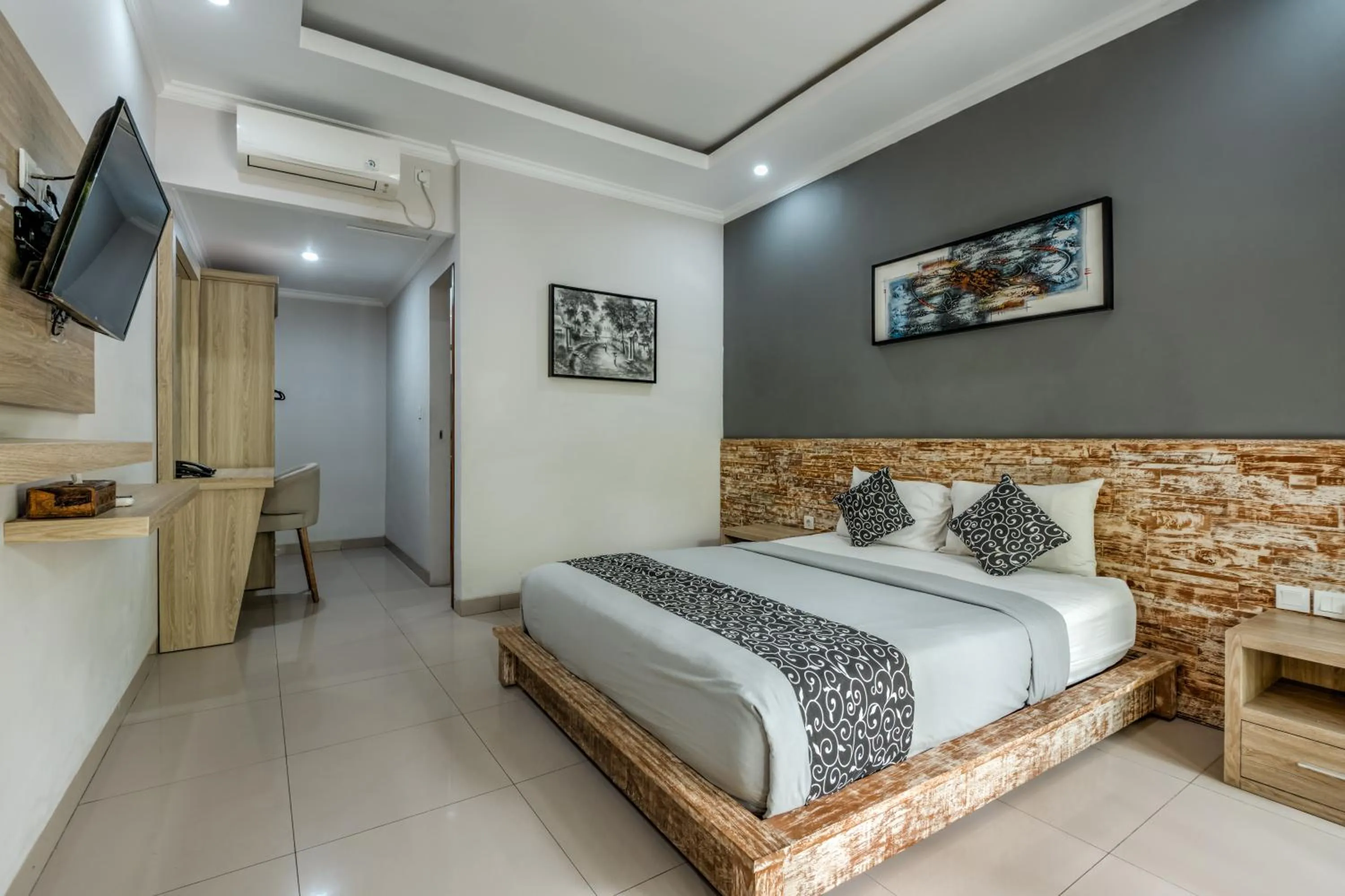 Bedroom, Bed in D Sarian Seminyak