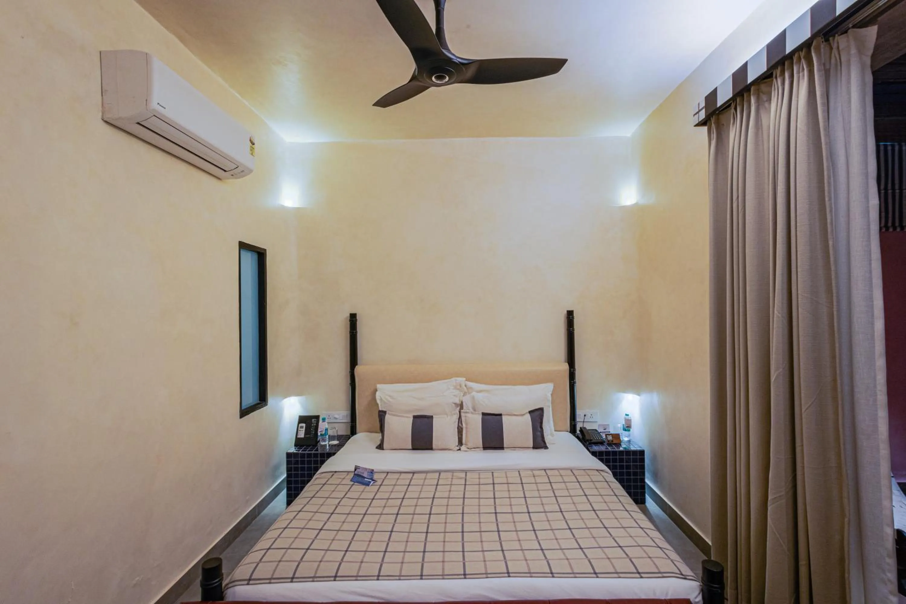 Bed in The Sierra - By The Lake