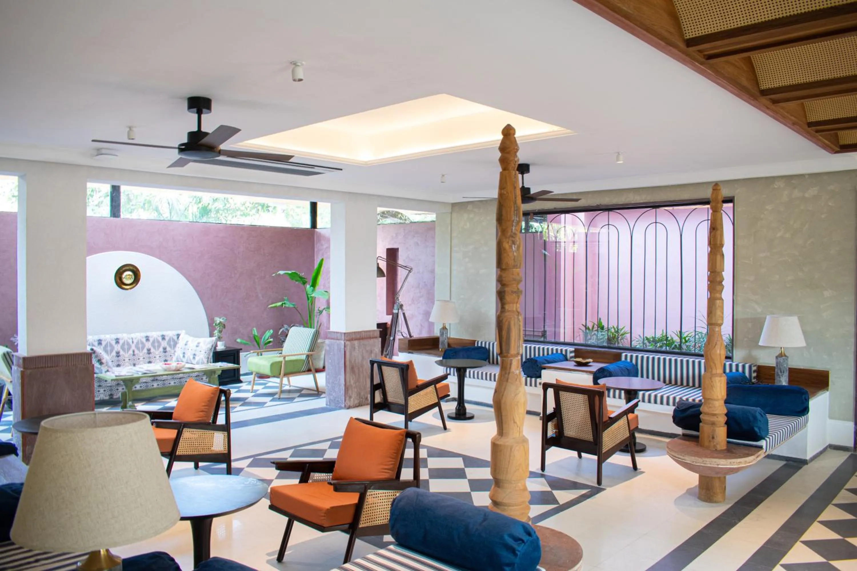 Lobby or reception in The Sierra - By The Lake