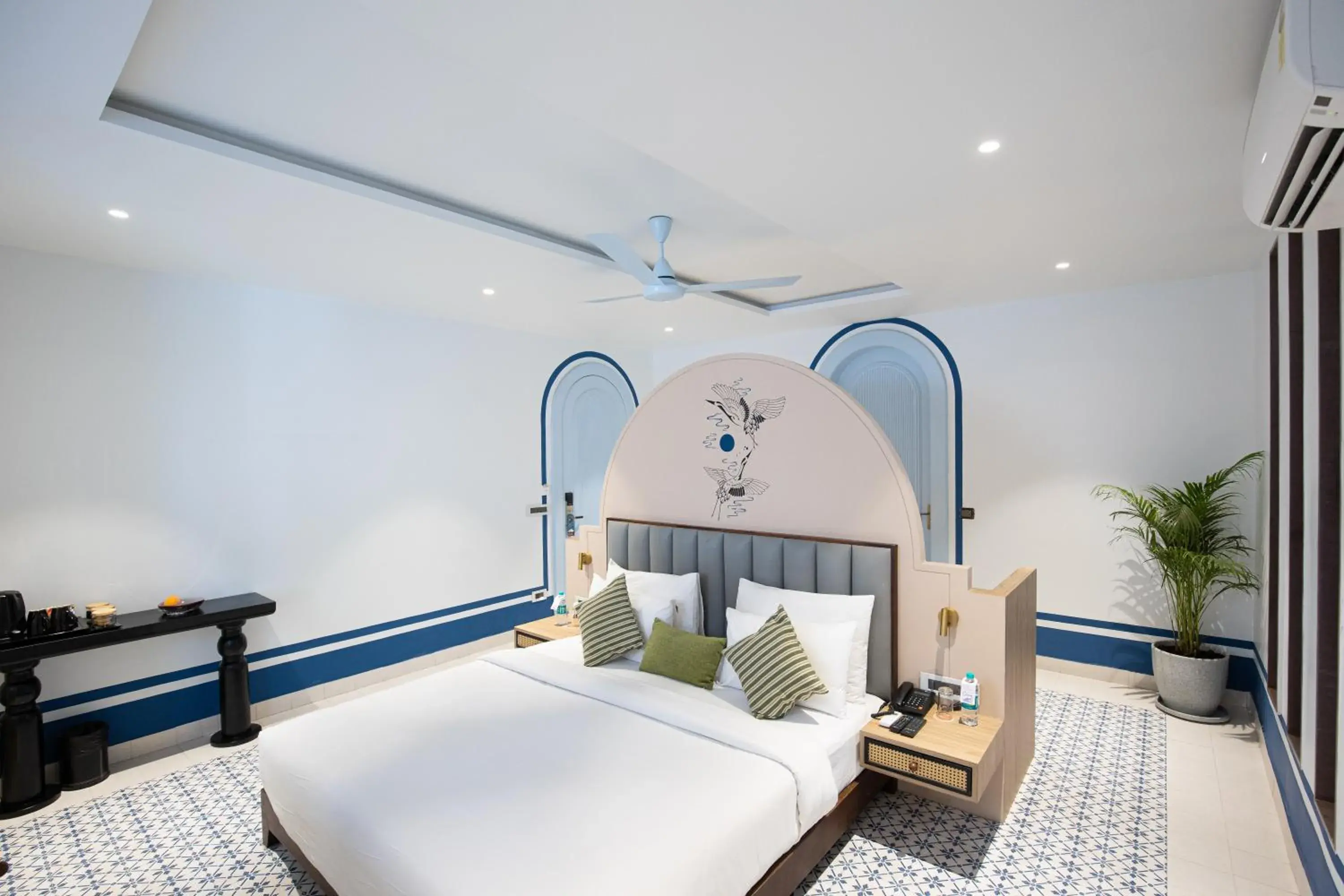 2 Bedroom Villa With Private Pool - 20% off on Lunch in The Sierra - By The Lake 2 Bedroom Villa With Private Pool - 20% off on Lunch in The Sierra - By The Lake