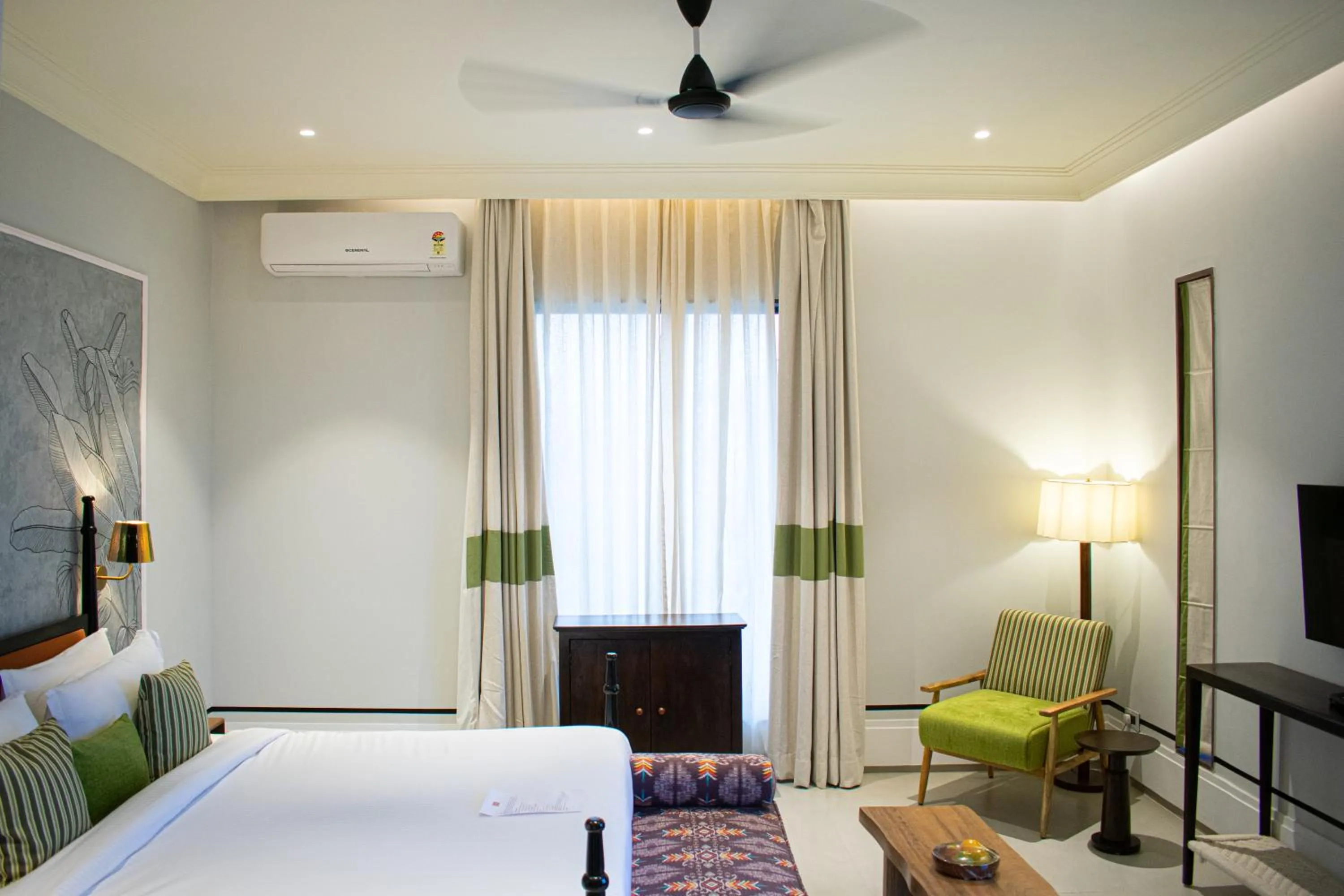 Bed in The Sierra - By The Lake