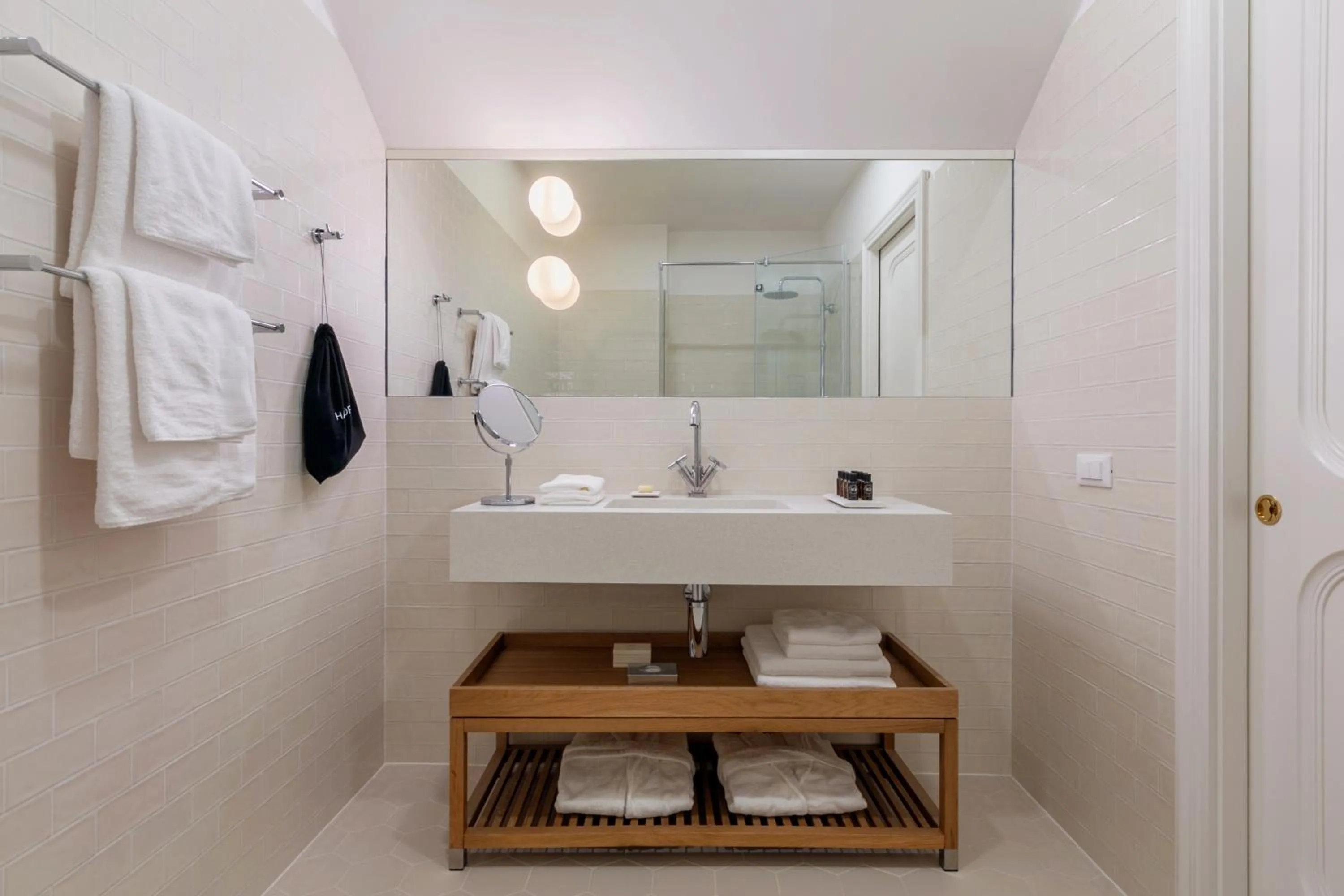 Bathroom in Heritage Hotel FERMAI MGallery Split