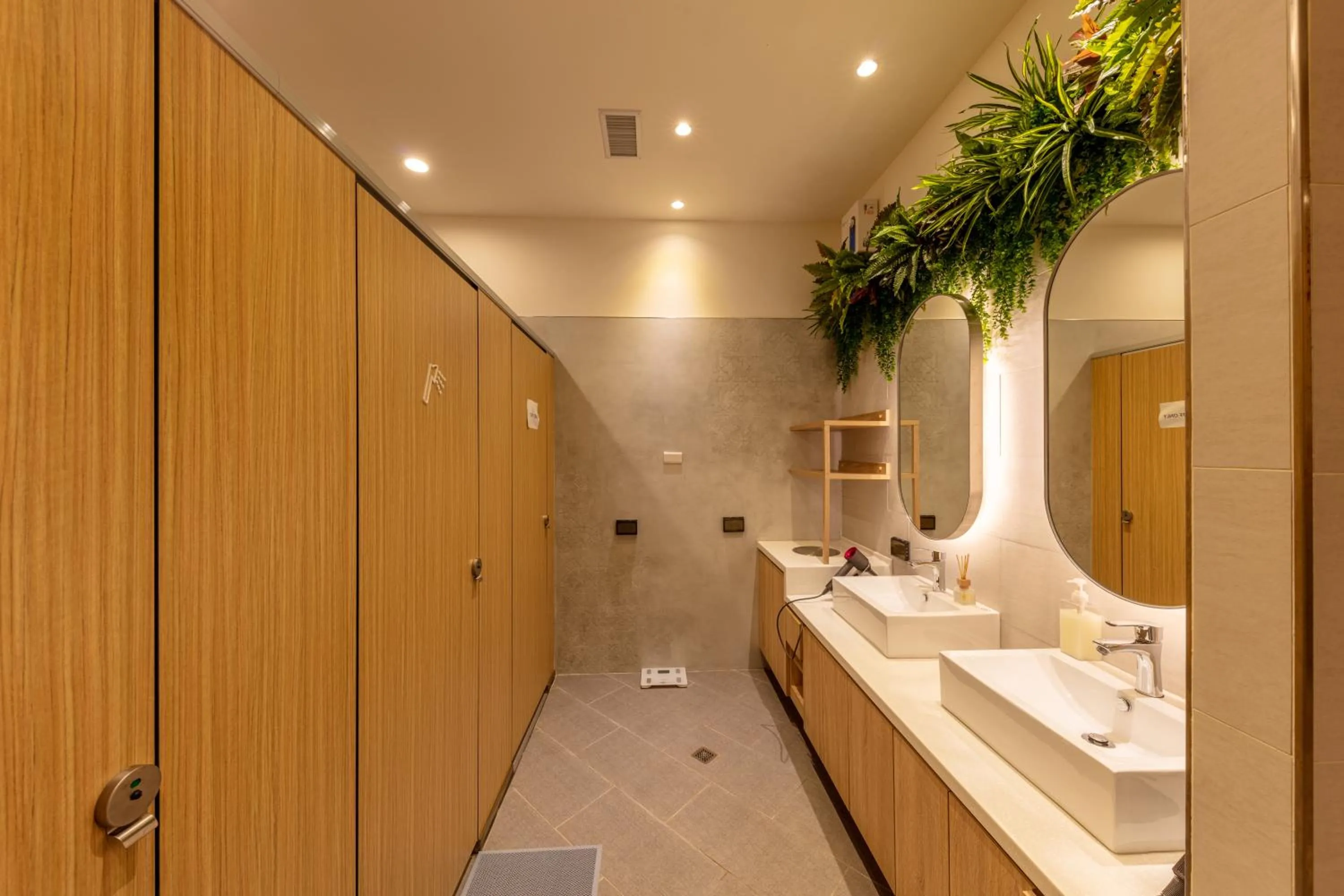 Bathroom in CHO Stay Capsule Hotel-Taoyuan Airport T2