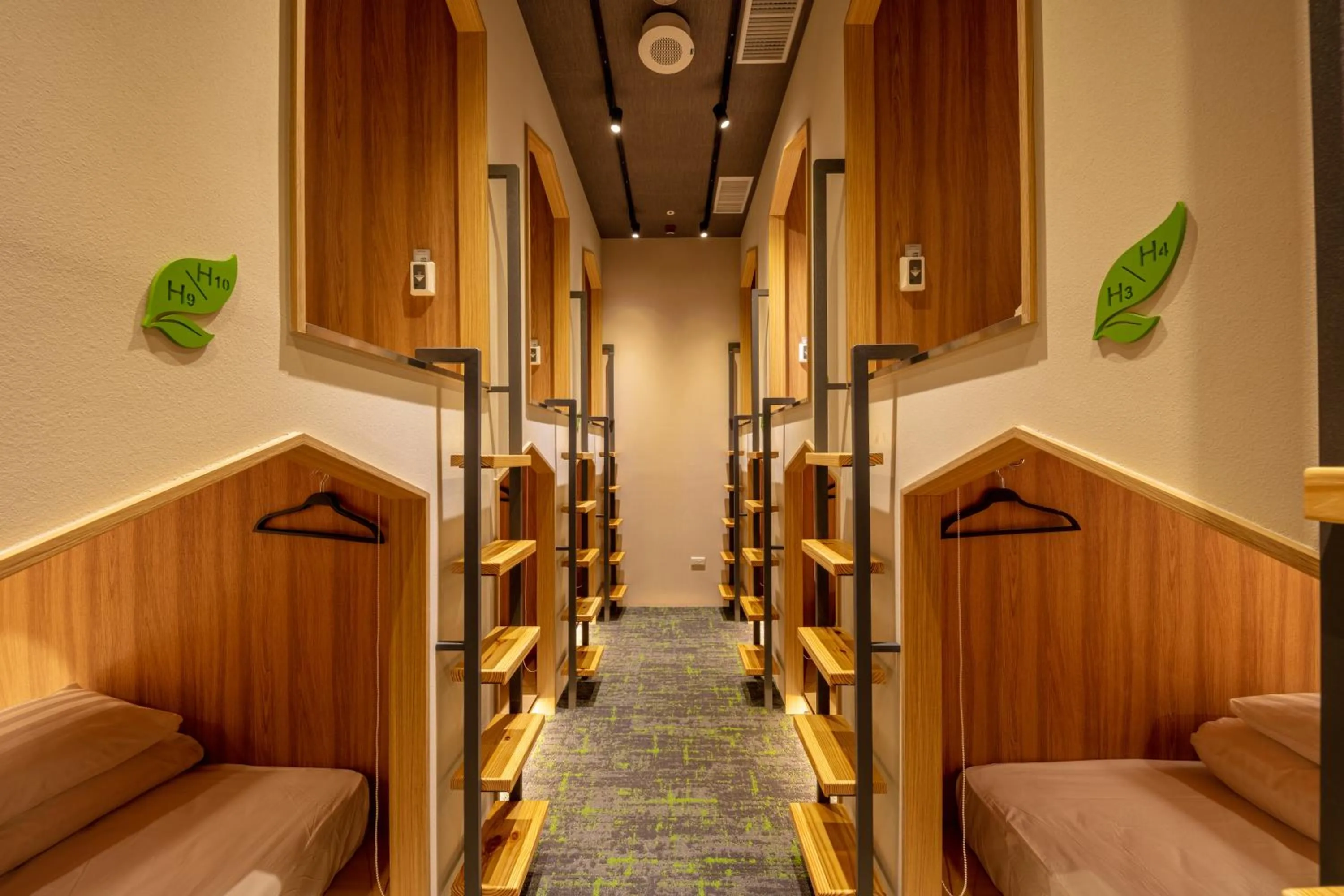 bunk bed in CHO Stay Capsule Hotel-Taoyuan Airport T2