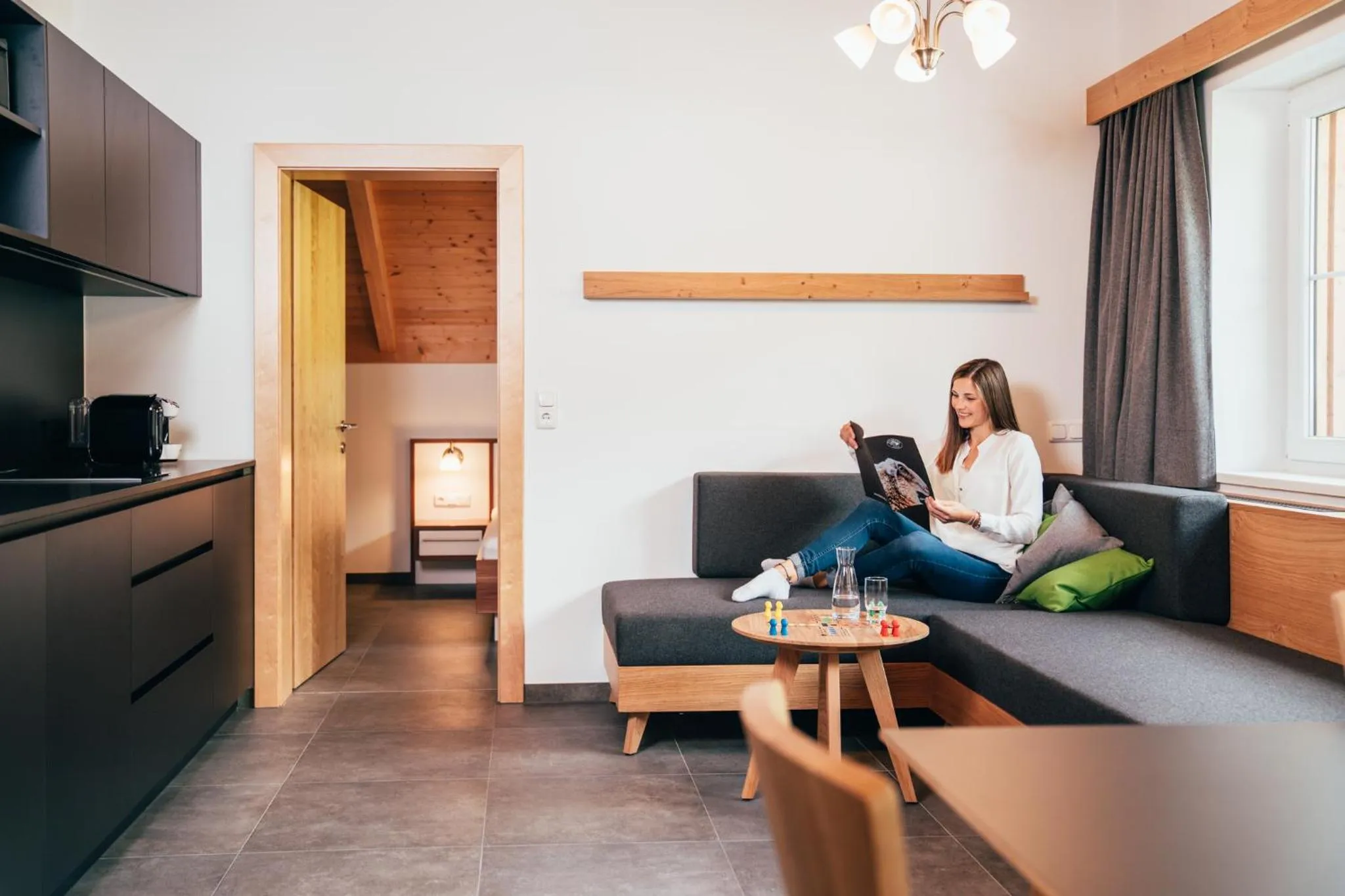 People in Tillga Glück - 4 stars