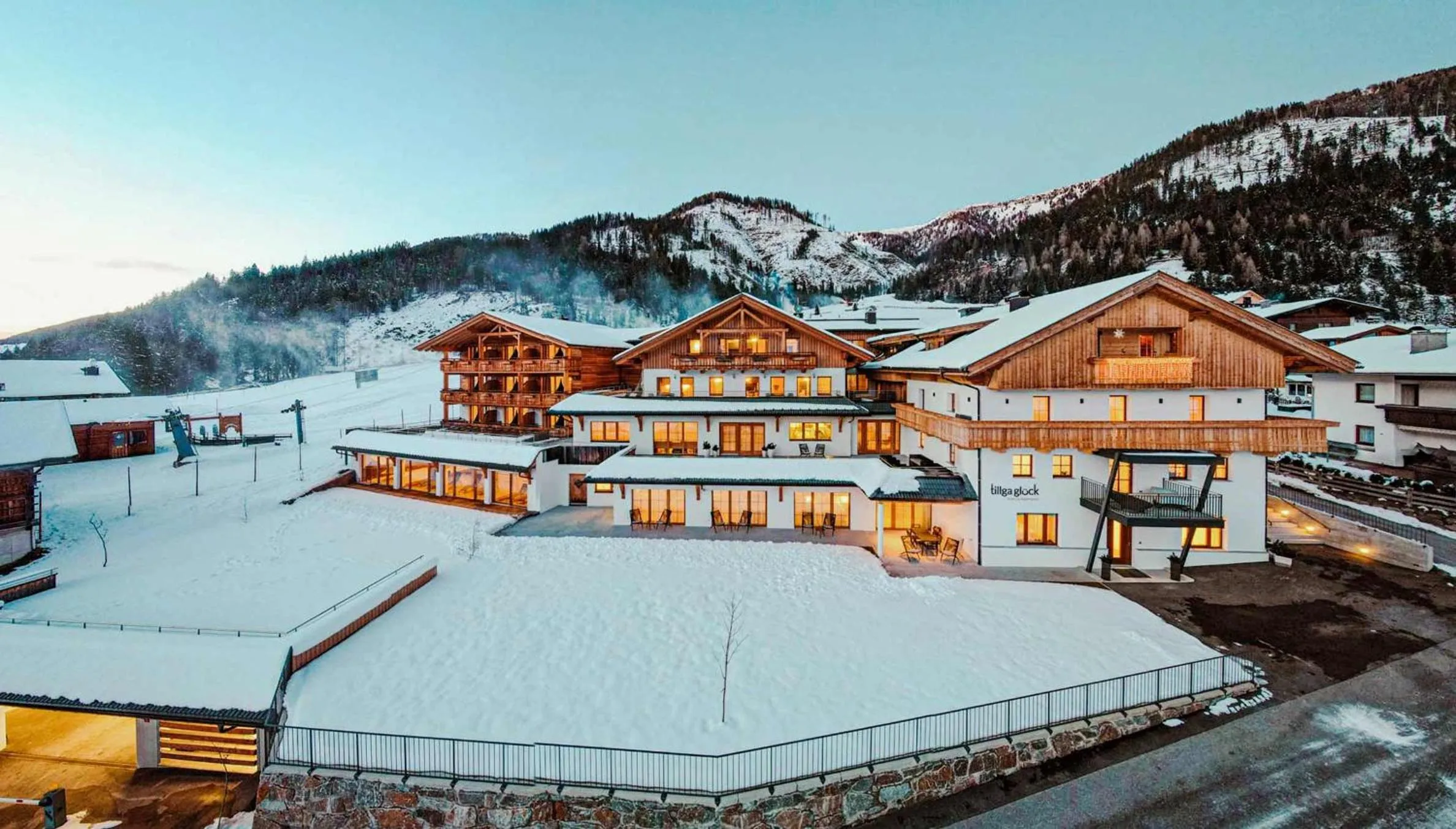 Property building in Tillga Glück - 4 stars