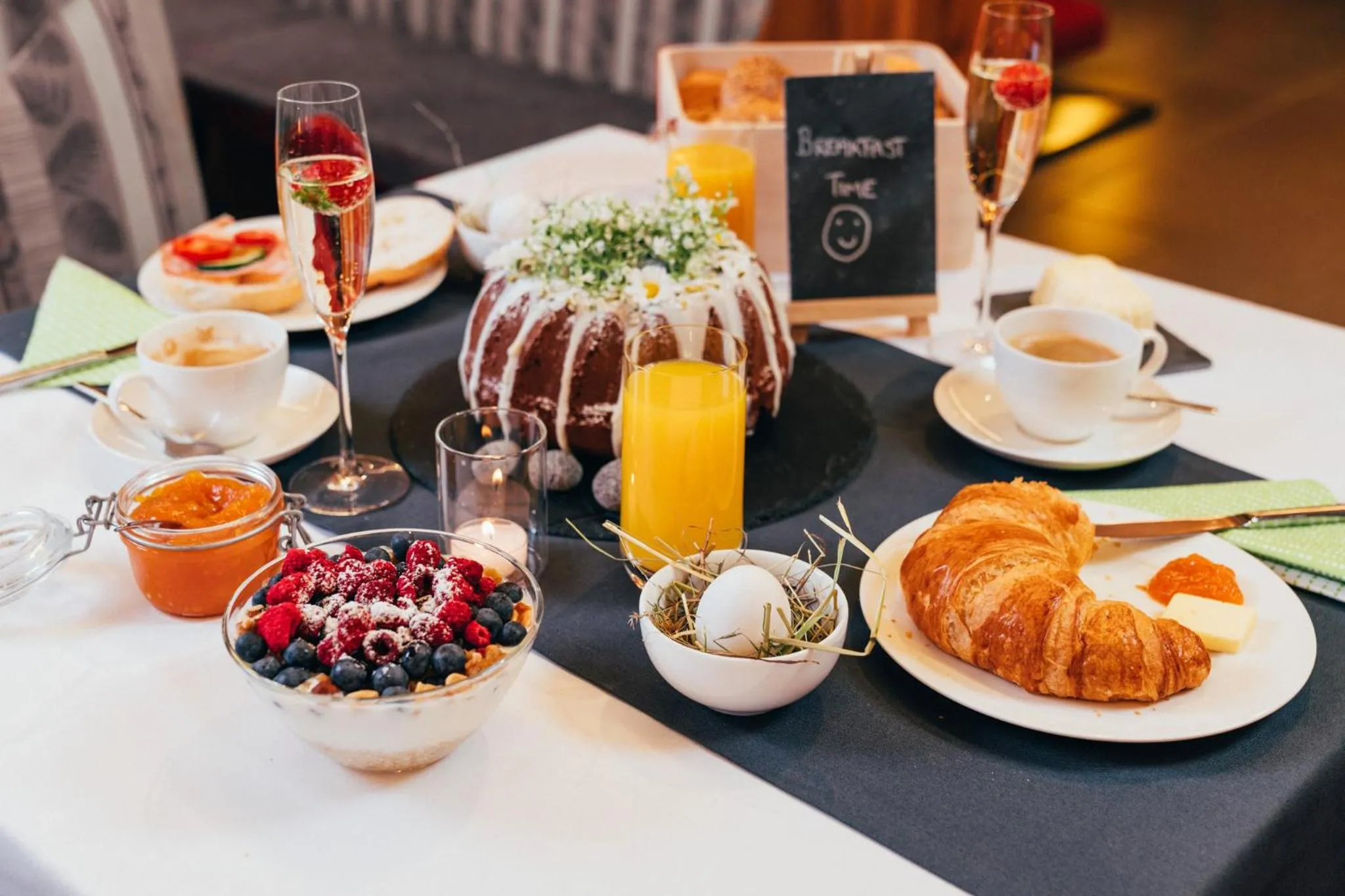 Buffet breakfast in Tillga Glück - 4 stars