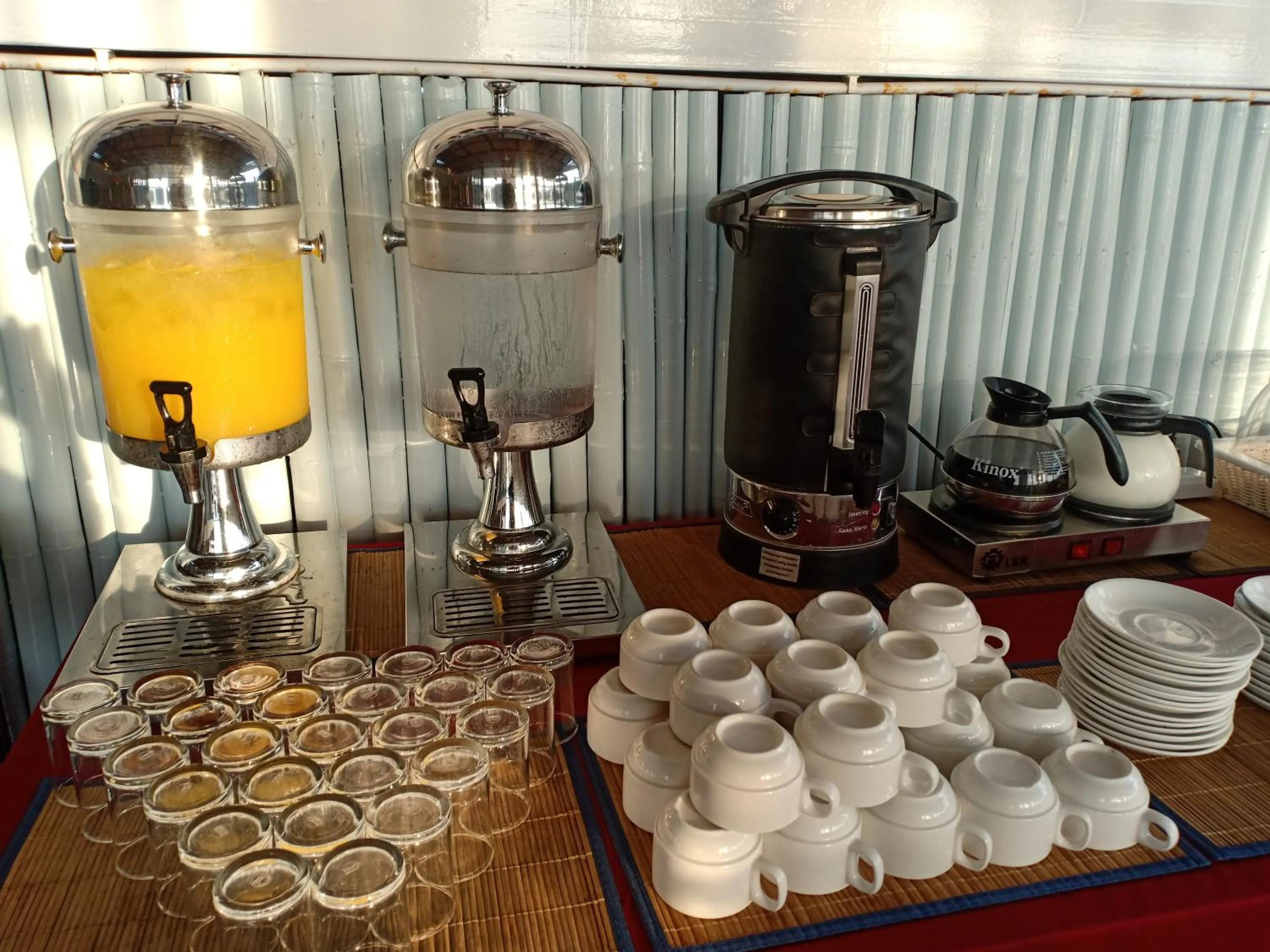 Breakfast in Chareena Garden