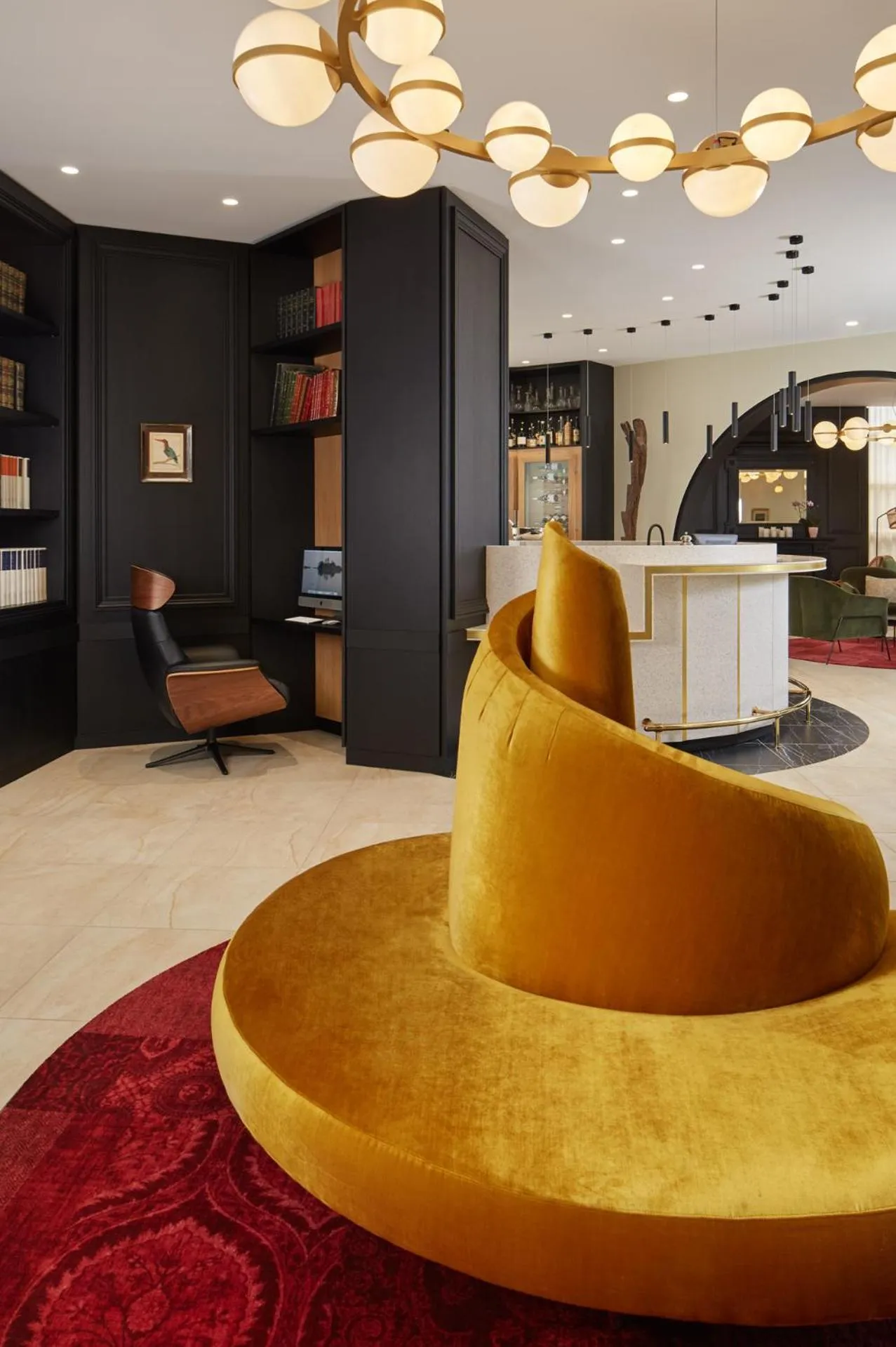 Lobby or reception in Les Nomades Beaune
