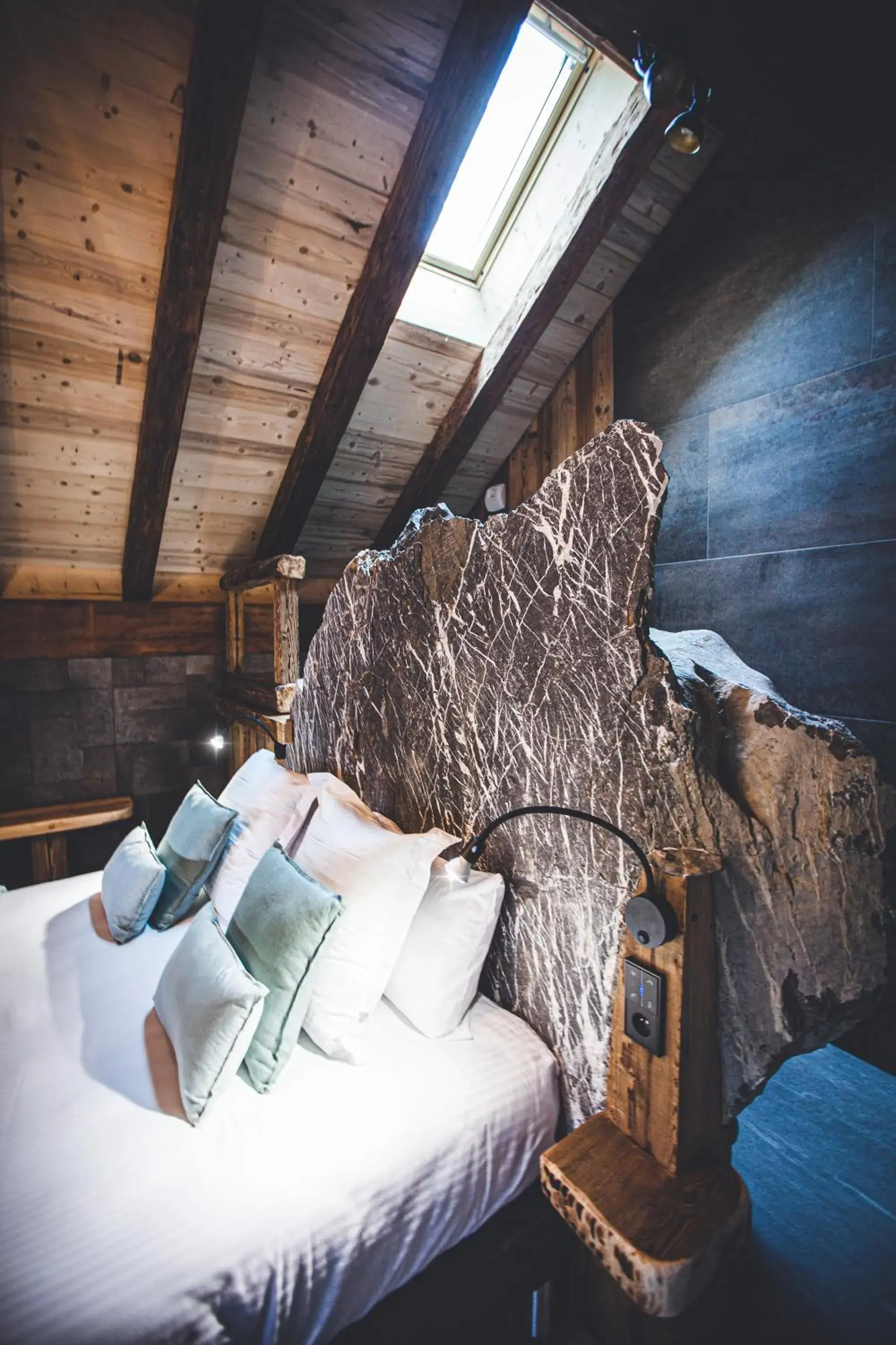 Deluxe Double Room with Balcony in Les Mazots des Fées Deluxe Double Room with Balcony in Les Mazots des Fées