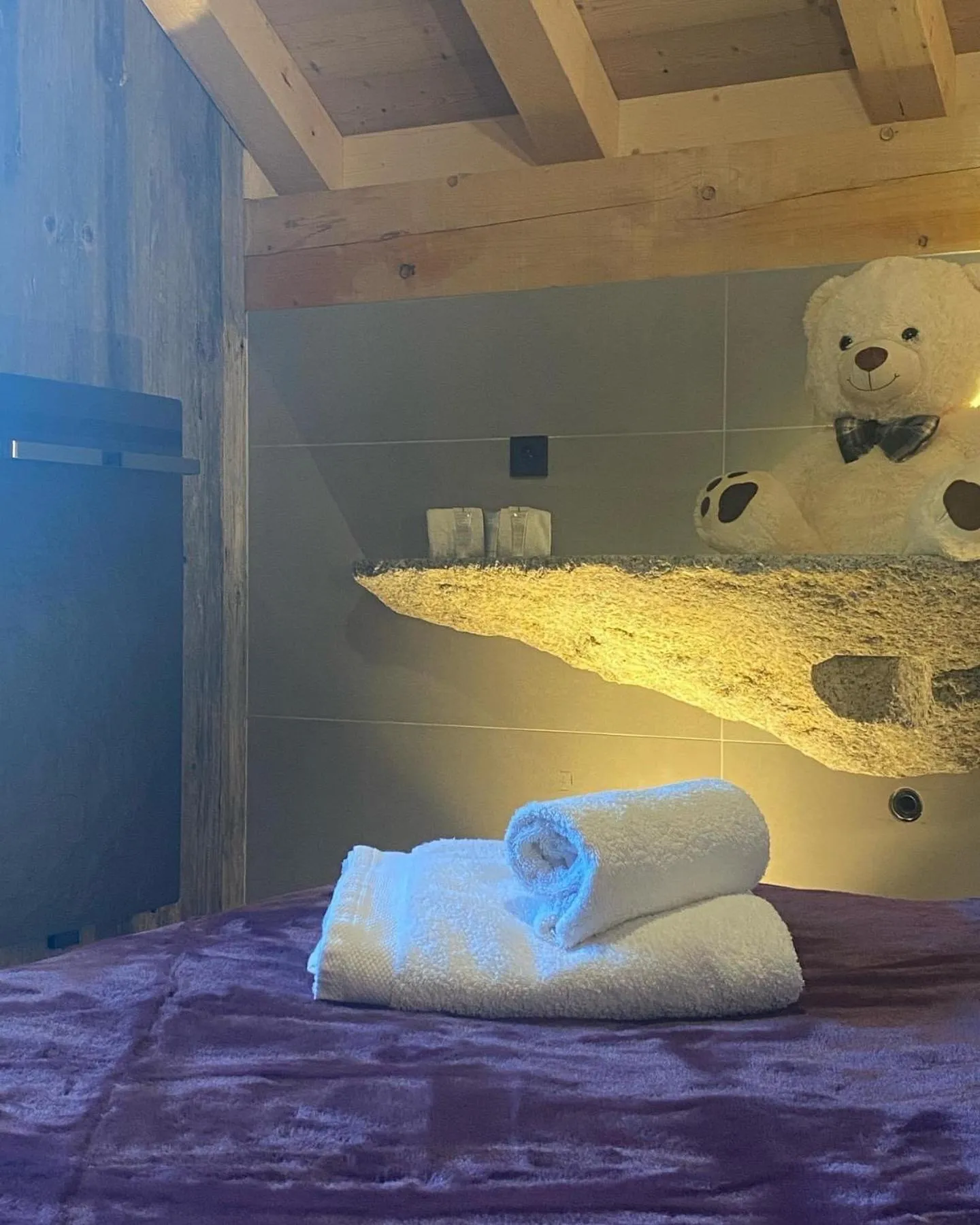 Bed in Les Mazots des Fées