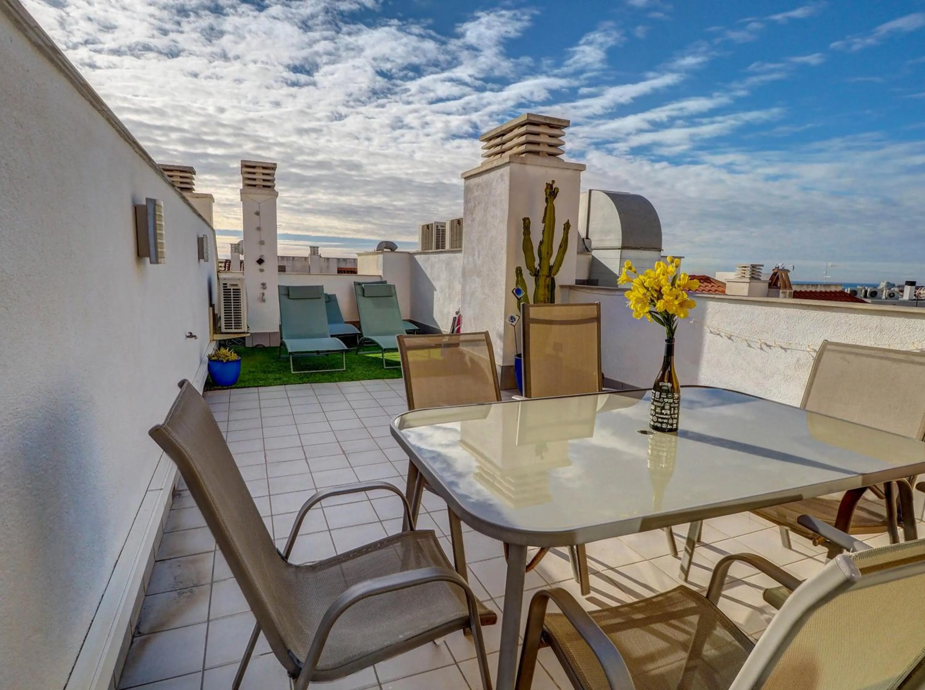 Mimosa Apartment by Hello Homes Sitges