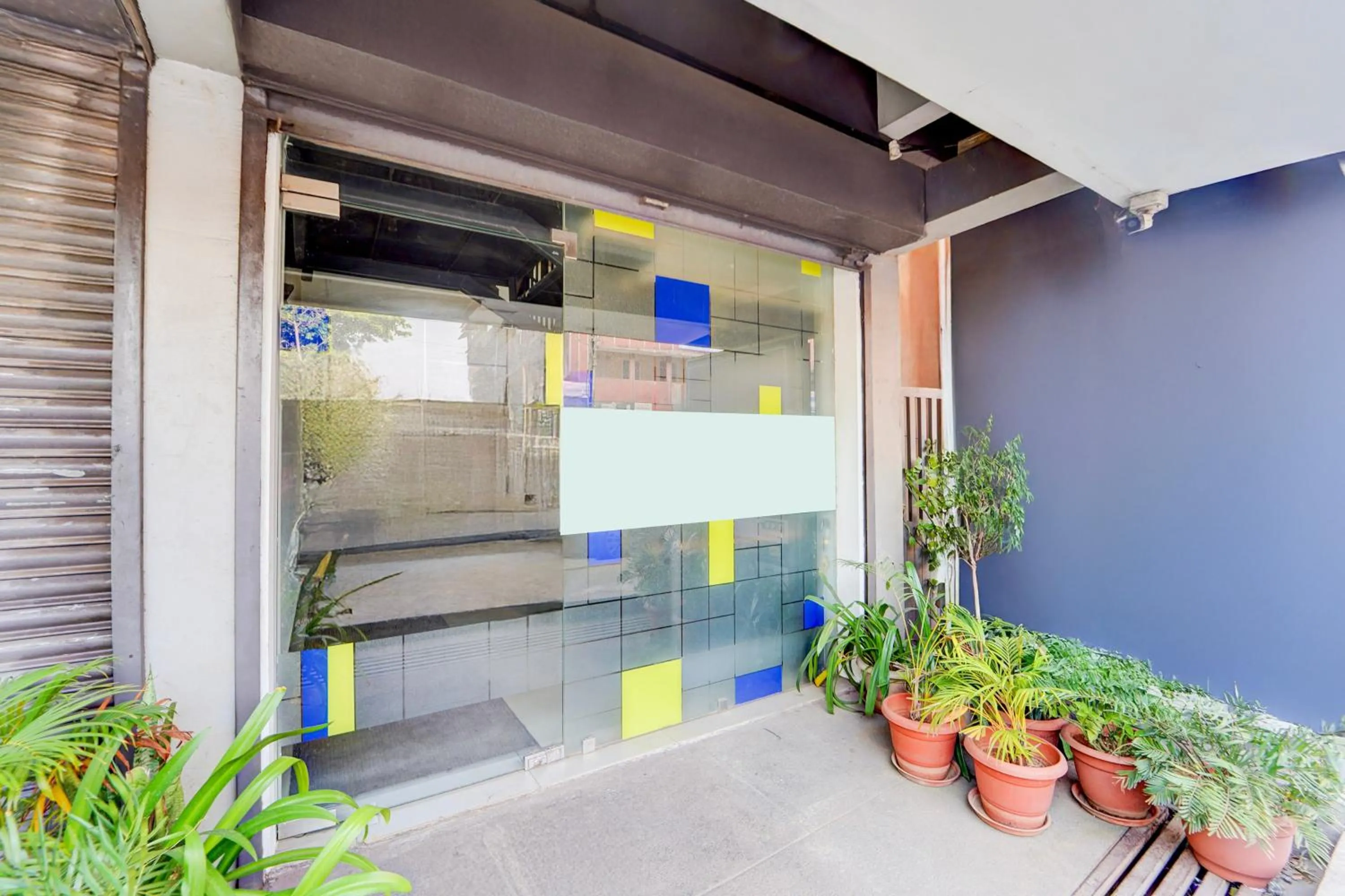 Facade/entrance in Super Townhouse Oak Mangalore