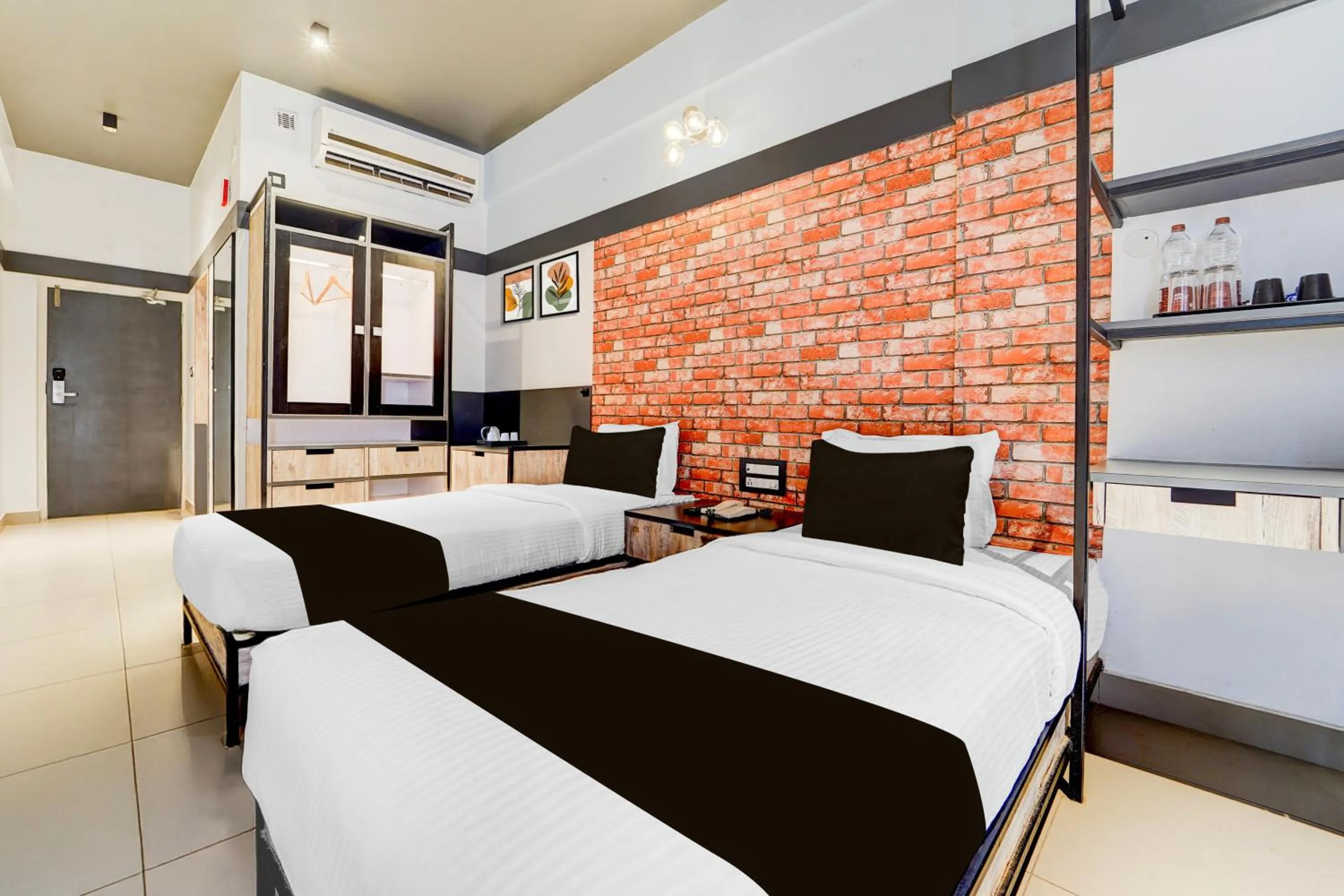 Bedroom, Bed in Super Townhouse Oak Mangalore