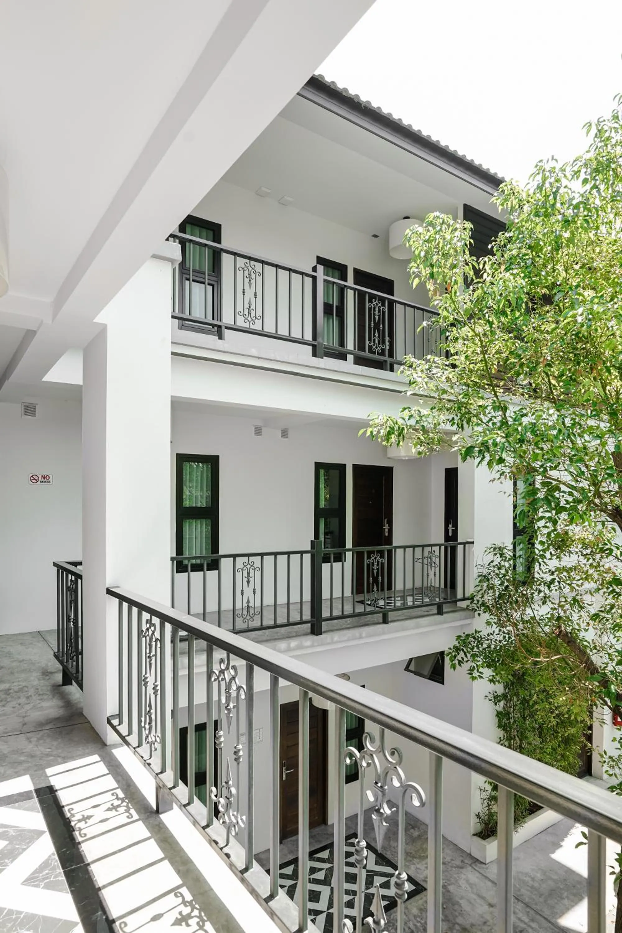 Property building in Paraiso Hotel Chiangmai