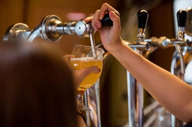 Restaurant/places to eat in Ludwig Hotel