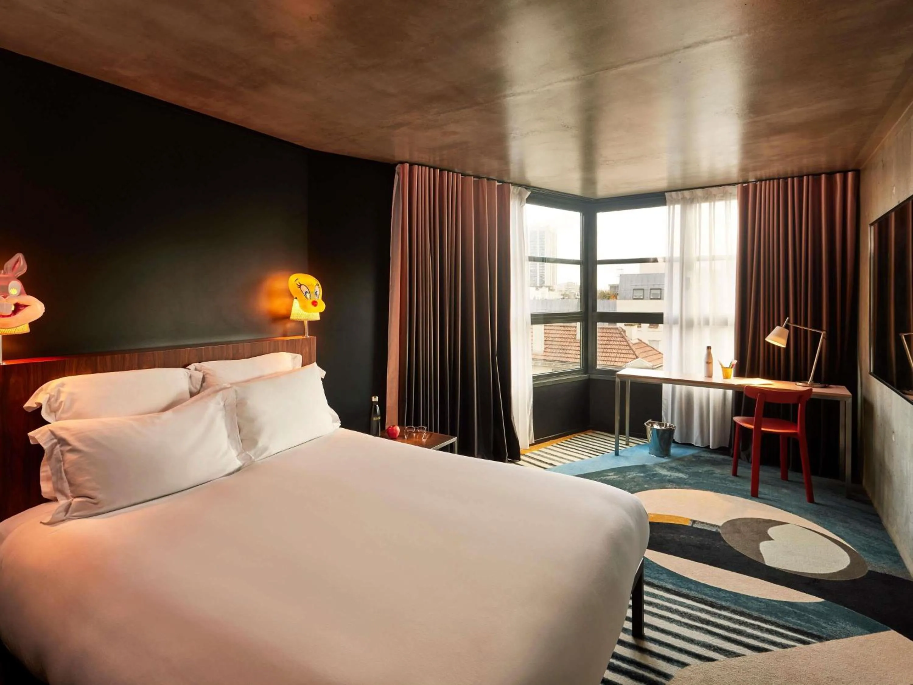 Bedroom, Bed in Mama Shelter Paris East