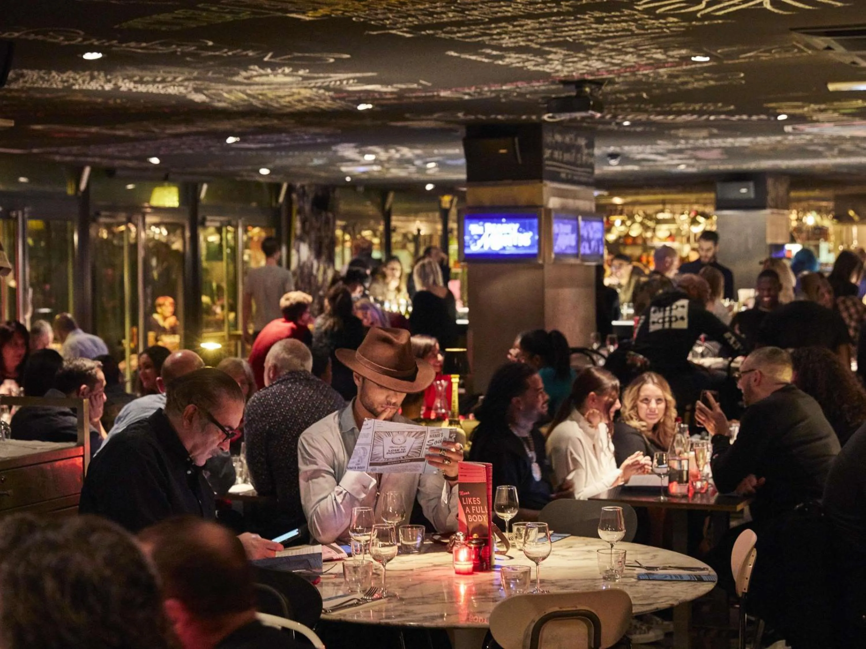 Lounge or bar in Mama Shelter Paris East