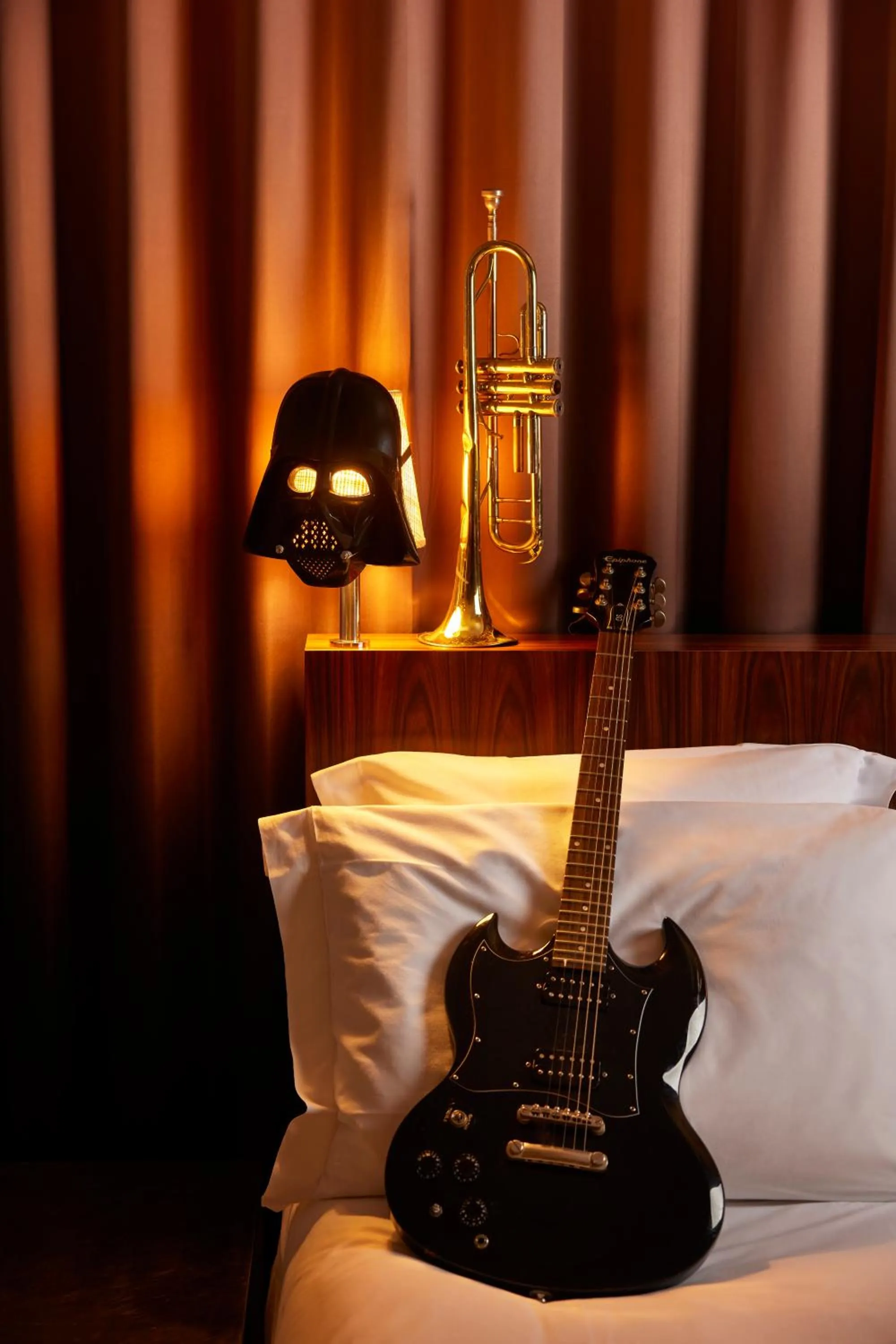 Bed in Mama Shelter Paris East