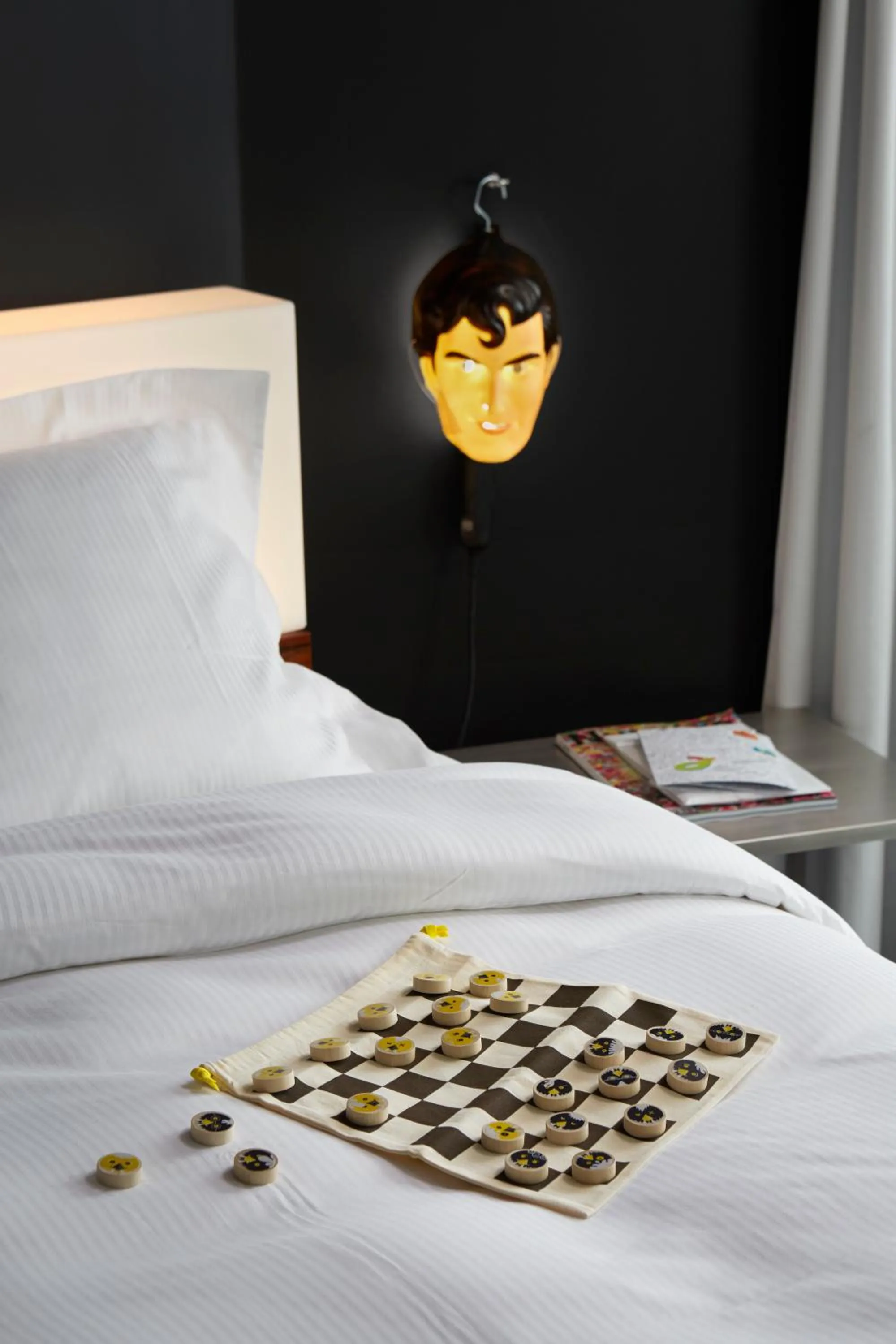 Bed in Mama Shelter Paris East