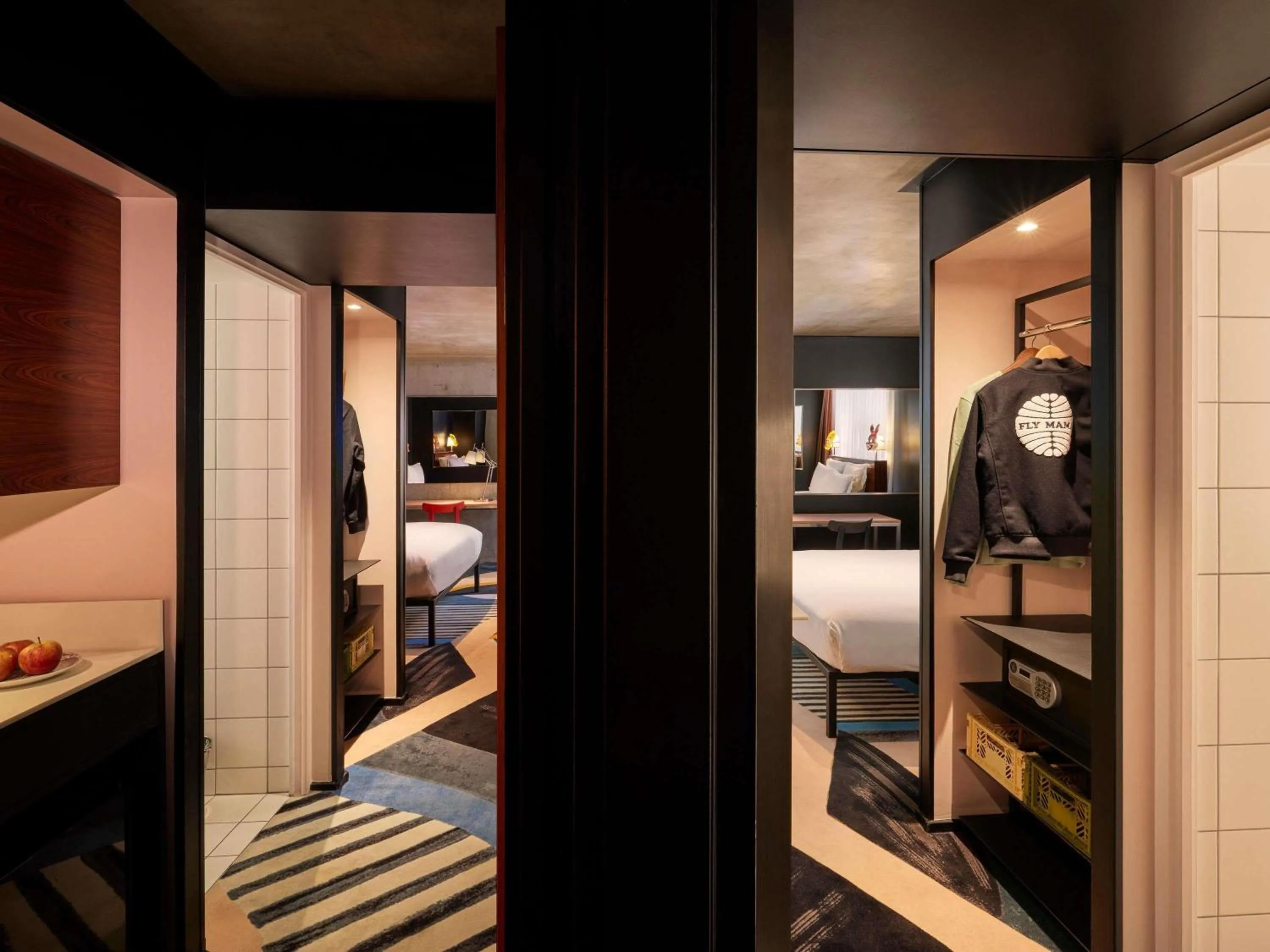 Bedroom, Bed in Mama Shelter Paris East