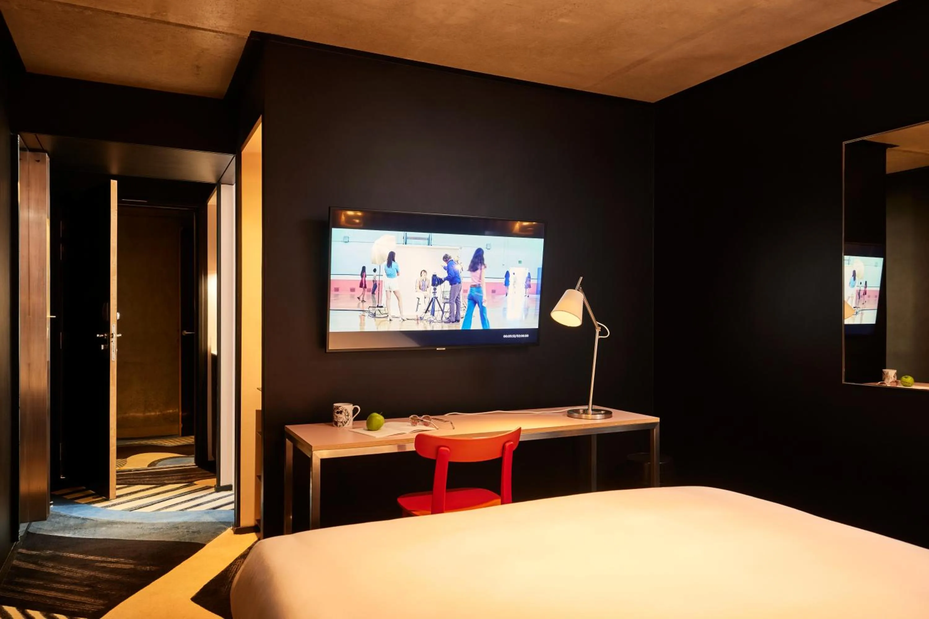 Bed in Mama Shelter Paris East