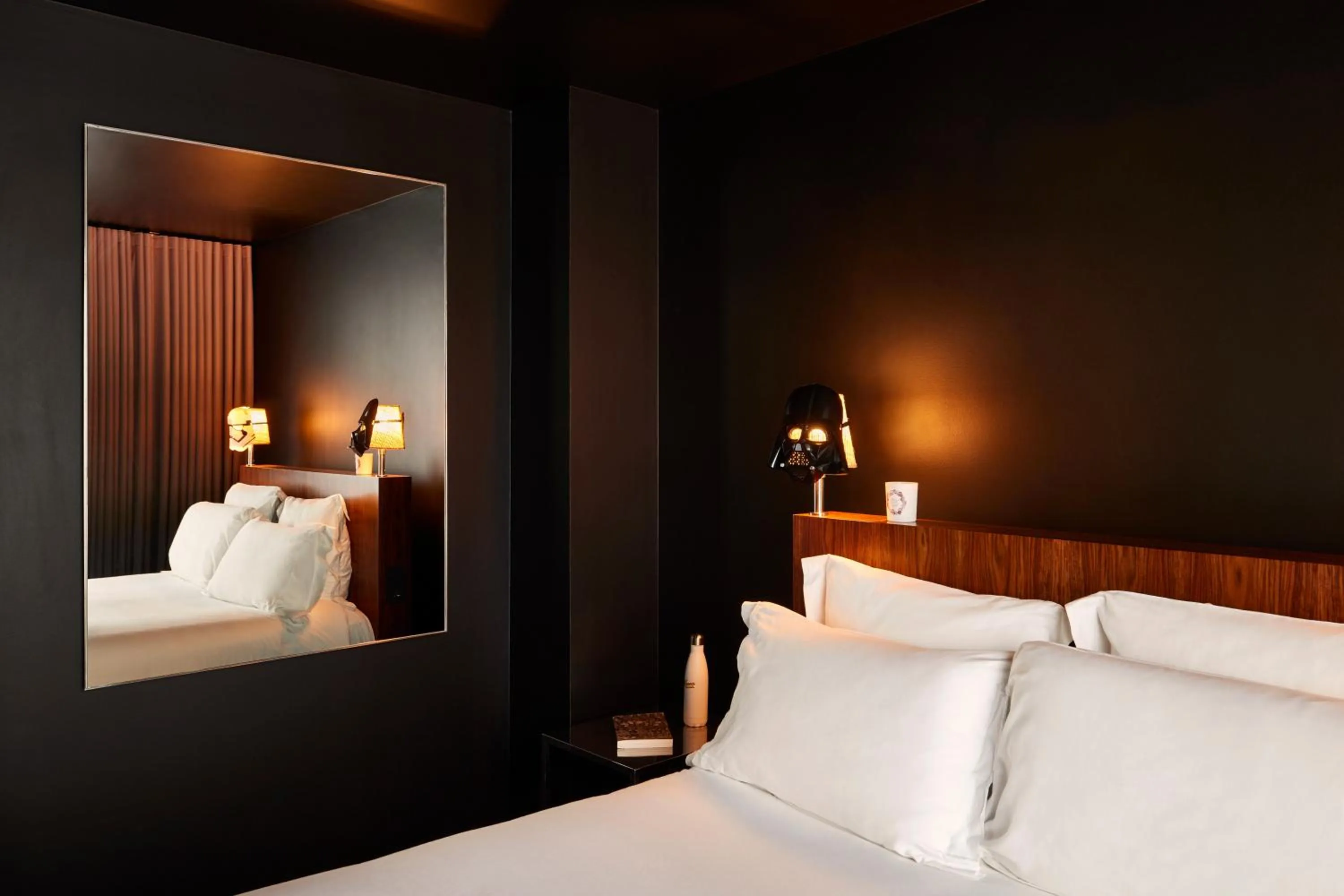 Bedroom, Bed in Mama Shelter Paris East