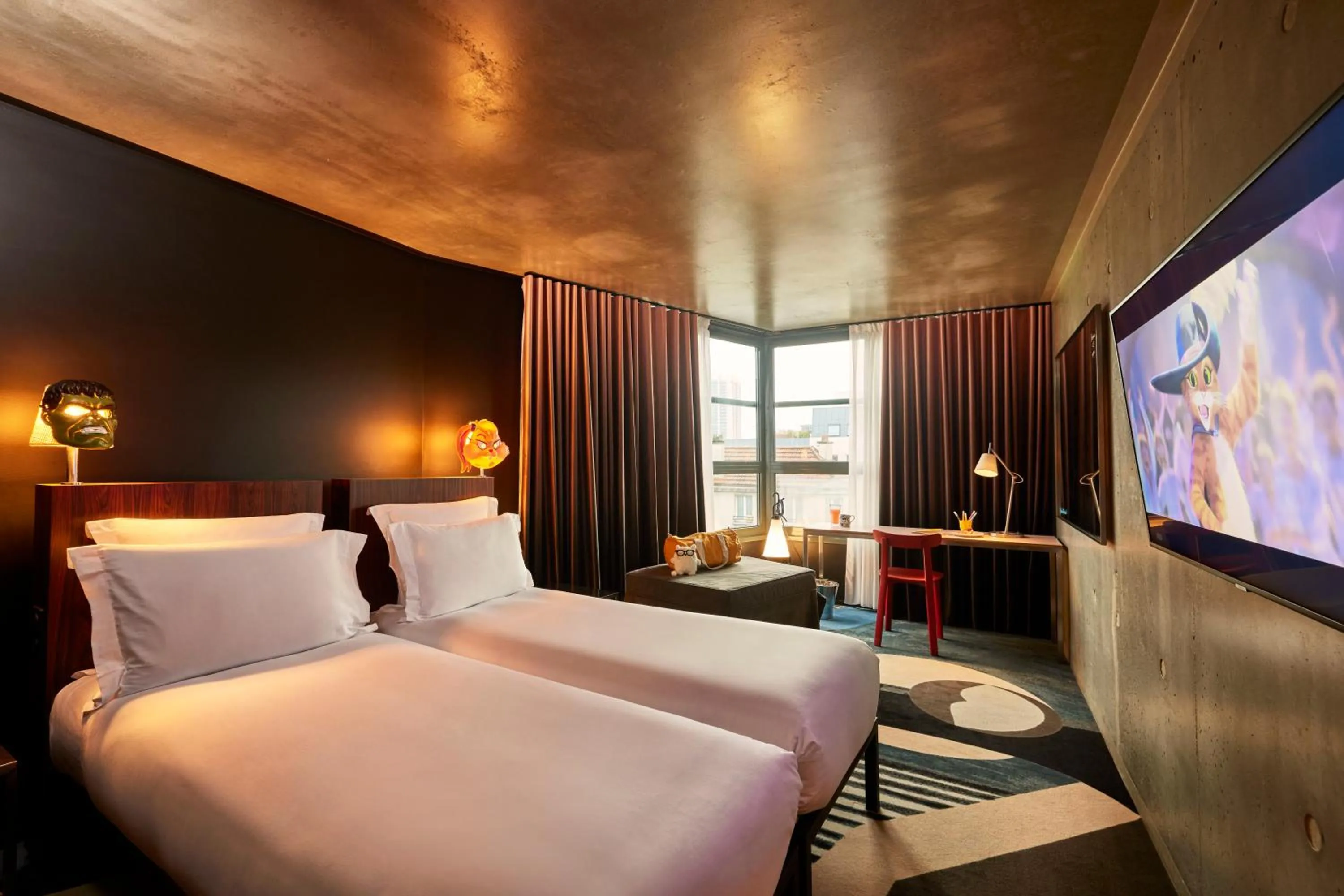 Photo of the whole room, Bed in Mama Shelter Paris East