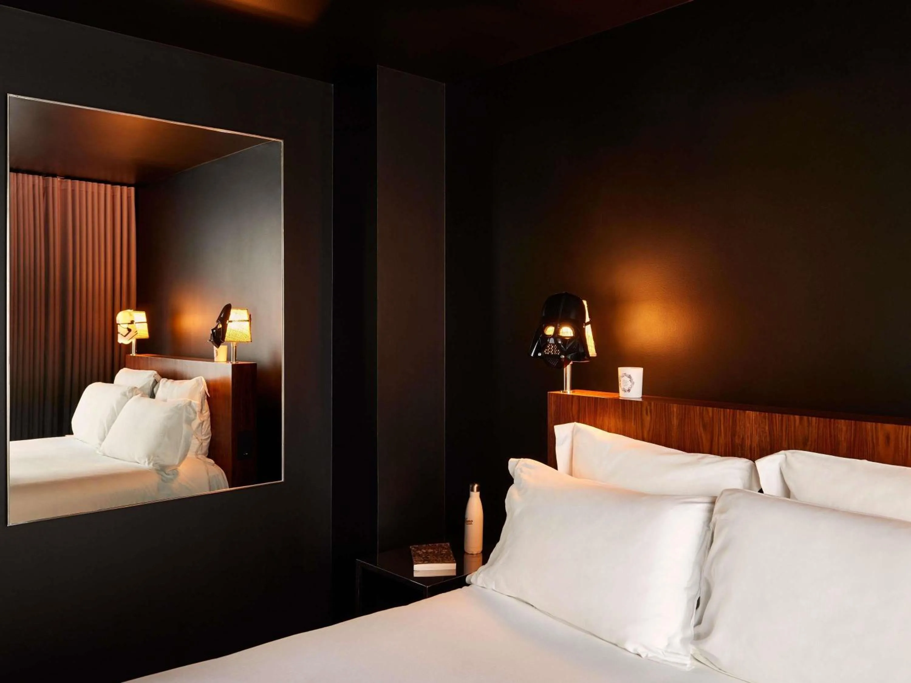 Bedroom, Bed in Mama Shelter Paris East